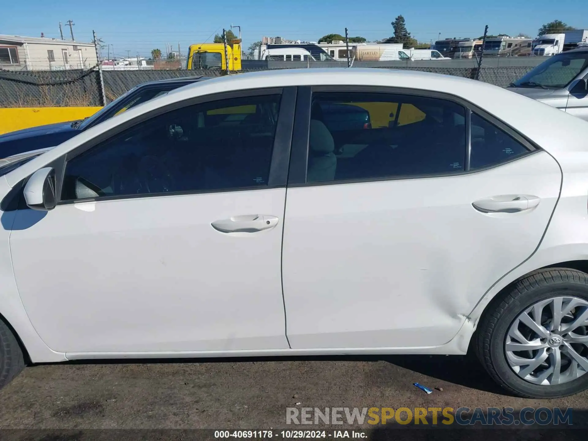 14 Фотография поврежденного автомобиля 5YFBURHE5KP946167 TOYOTA COROLLA 2019