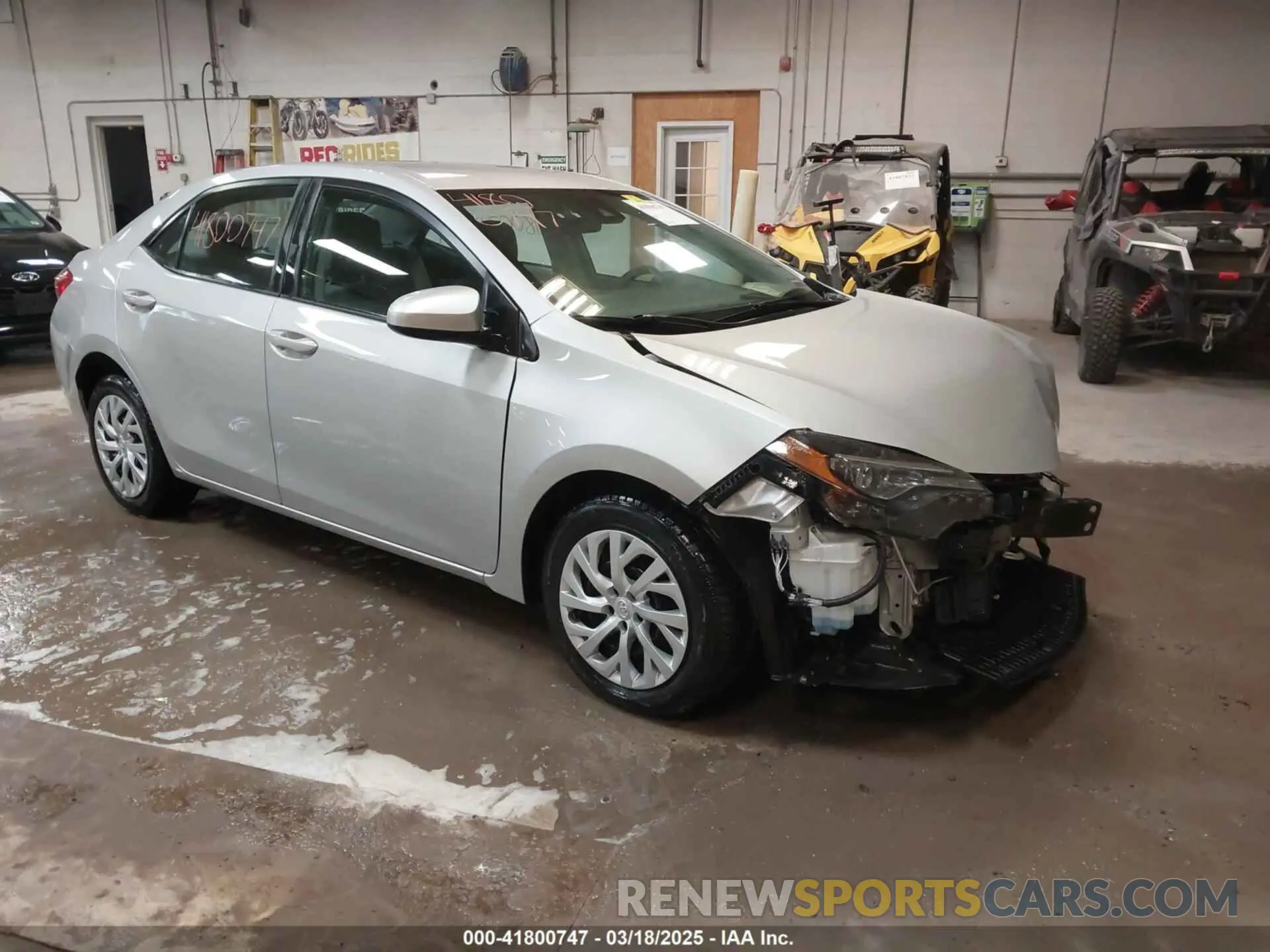 1 Фотография поврежденного автомобиля 5YFBURHE5KP947349 TOYOTA COROLLA 2019