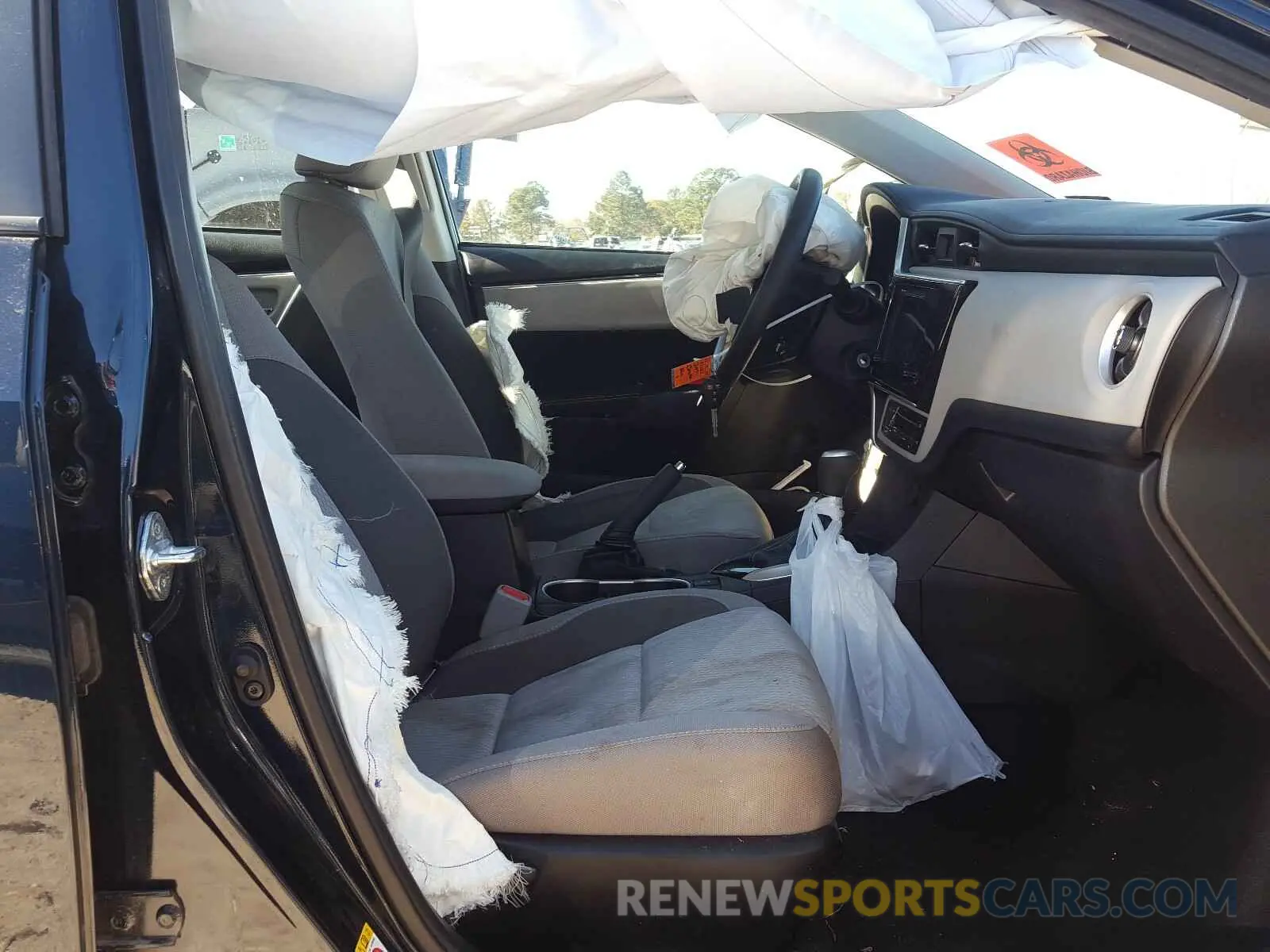 5 Photograph of a damaged car 5YFBURHE6KP859328 TOYOTA COROLLA 2019