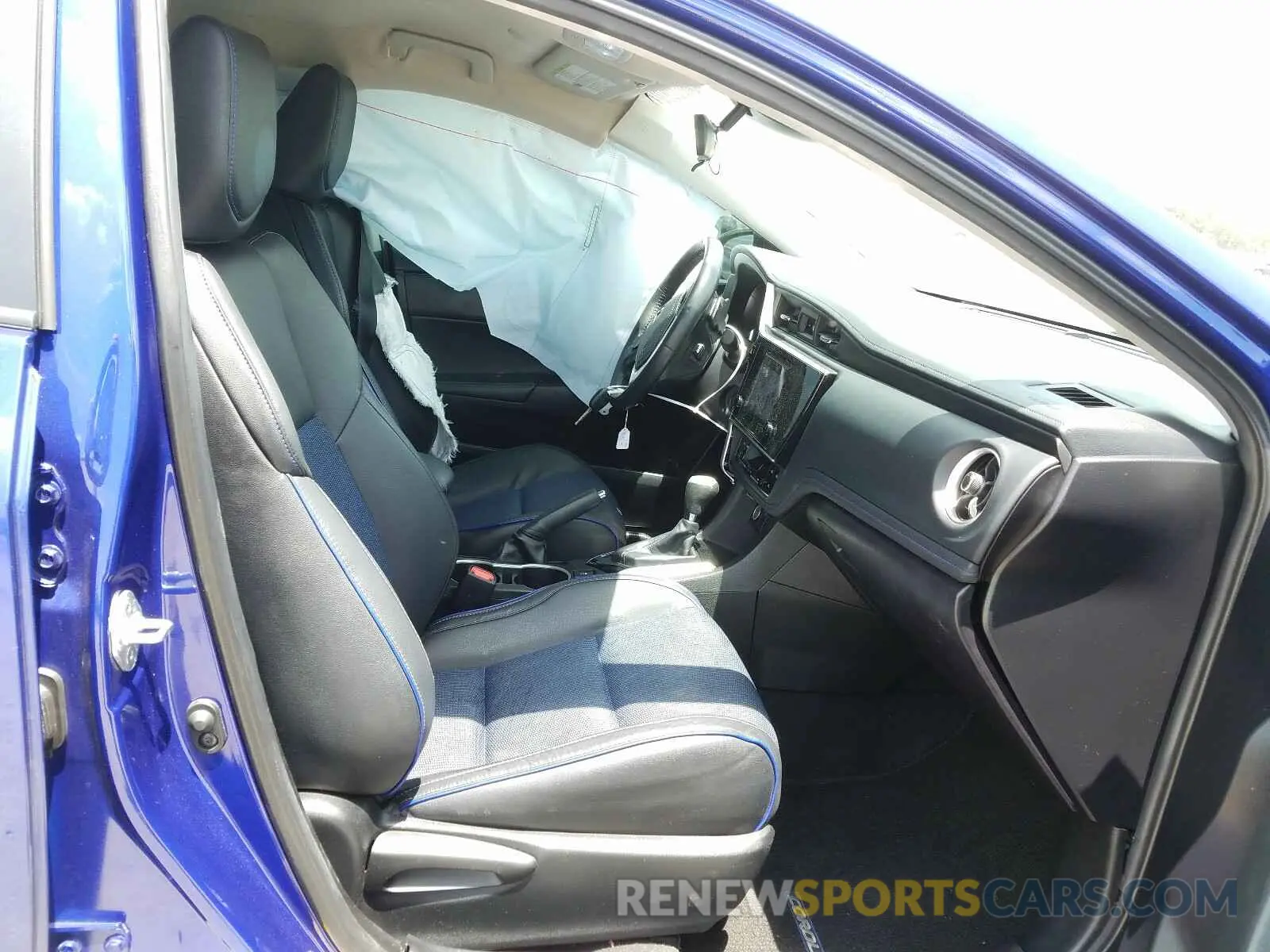 5 Photograph of a damaged car 5YFBURHE6KP863914 TOYOTA COROLLA 2019