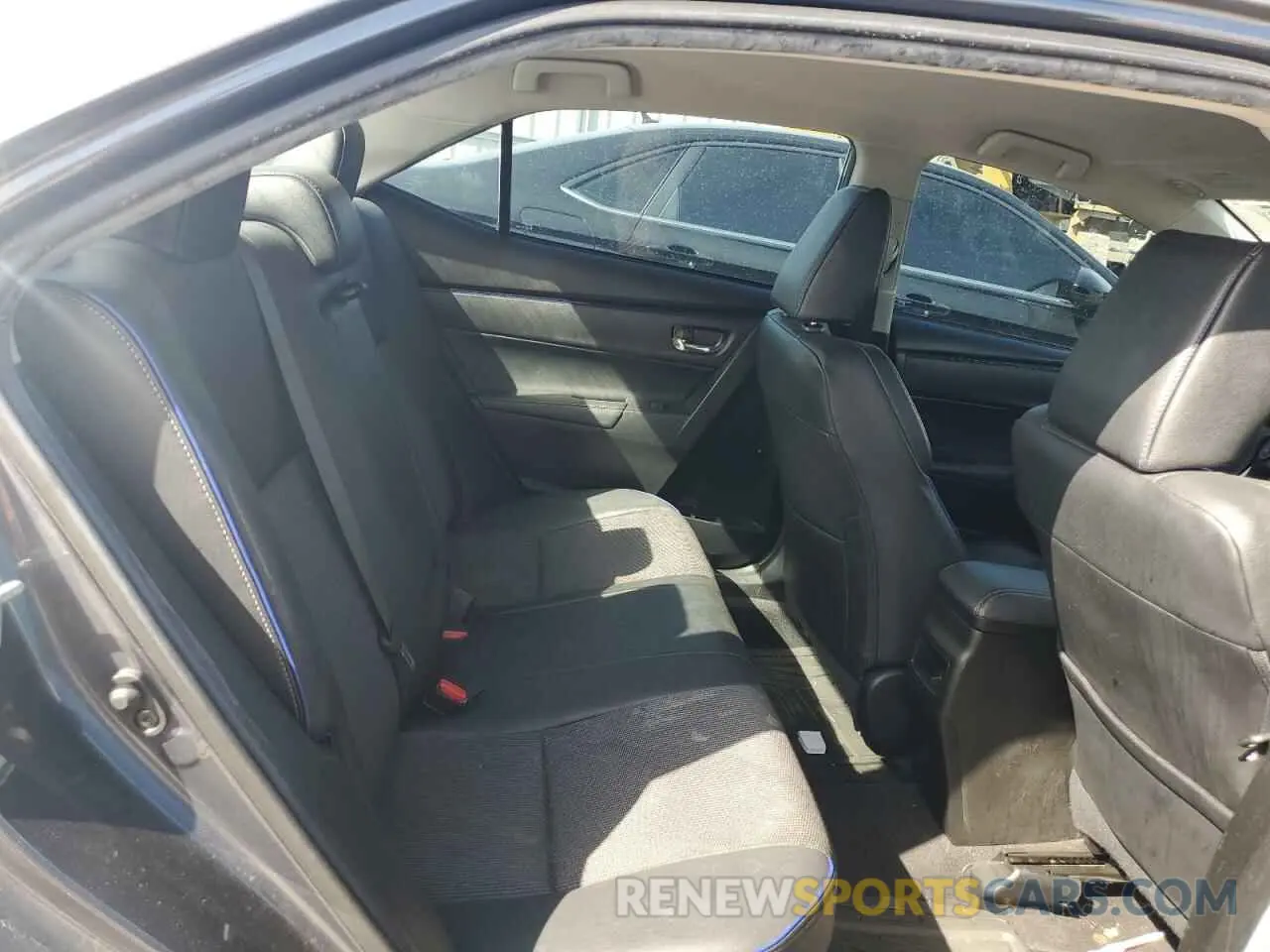 10 Photograph of a damaged car 5YFBURHE6KP867459 TOYOTA COROLLA 2019