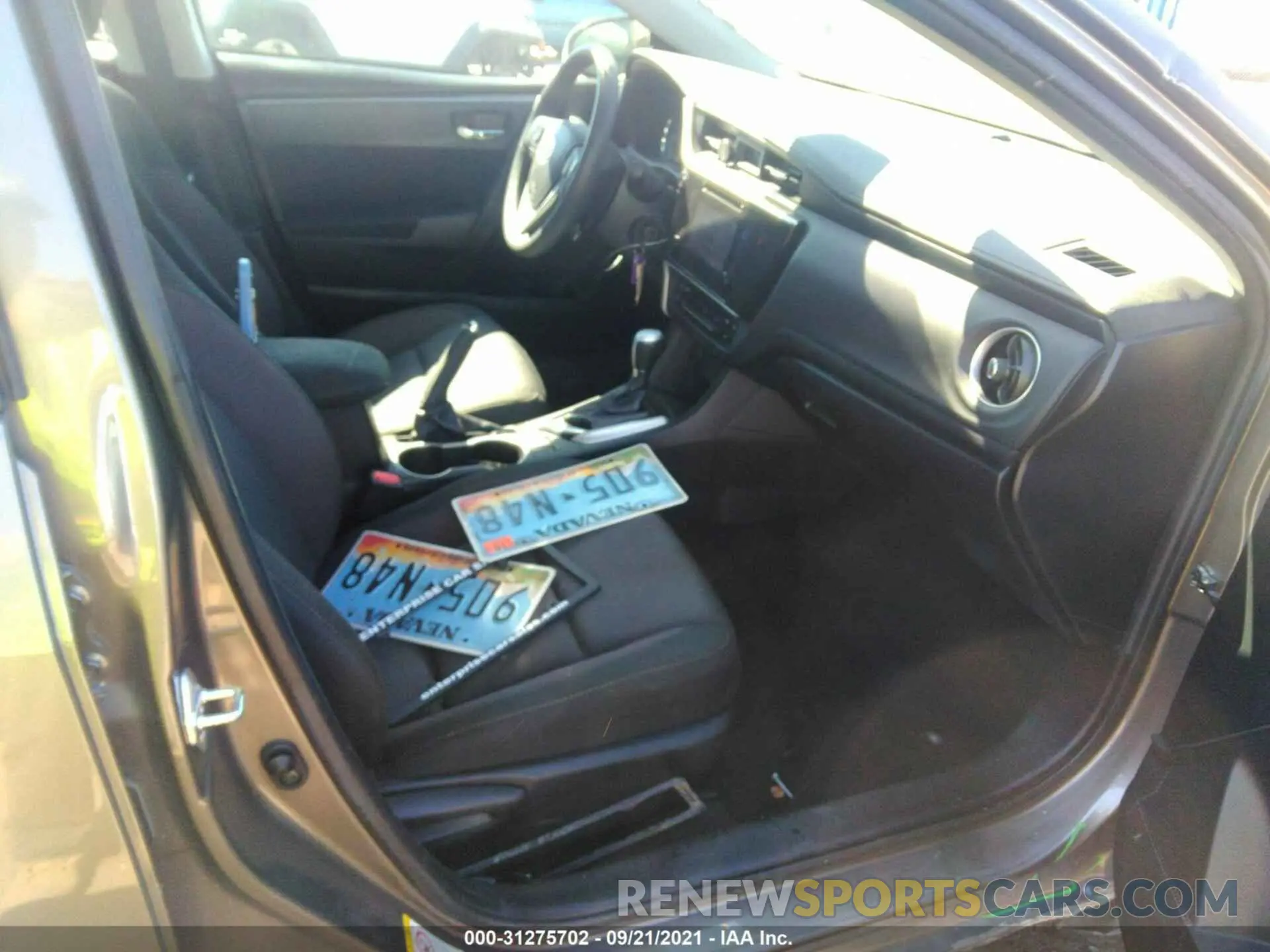 5 Photograph of a damaged car 5YFBURHE6KP868143 TOYOTA COROLLA 2019
