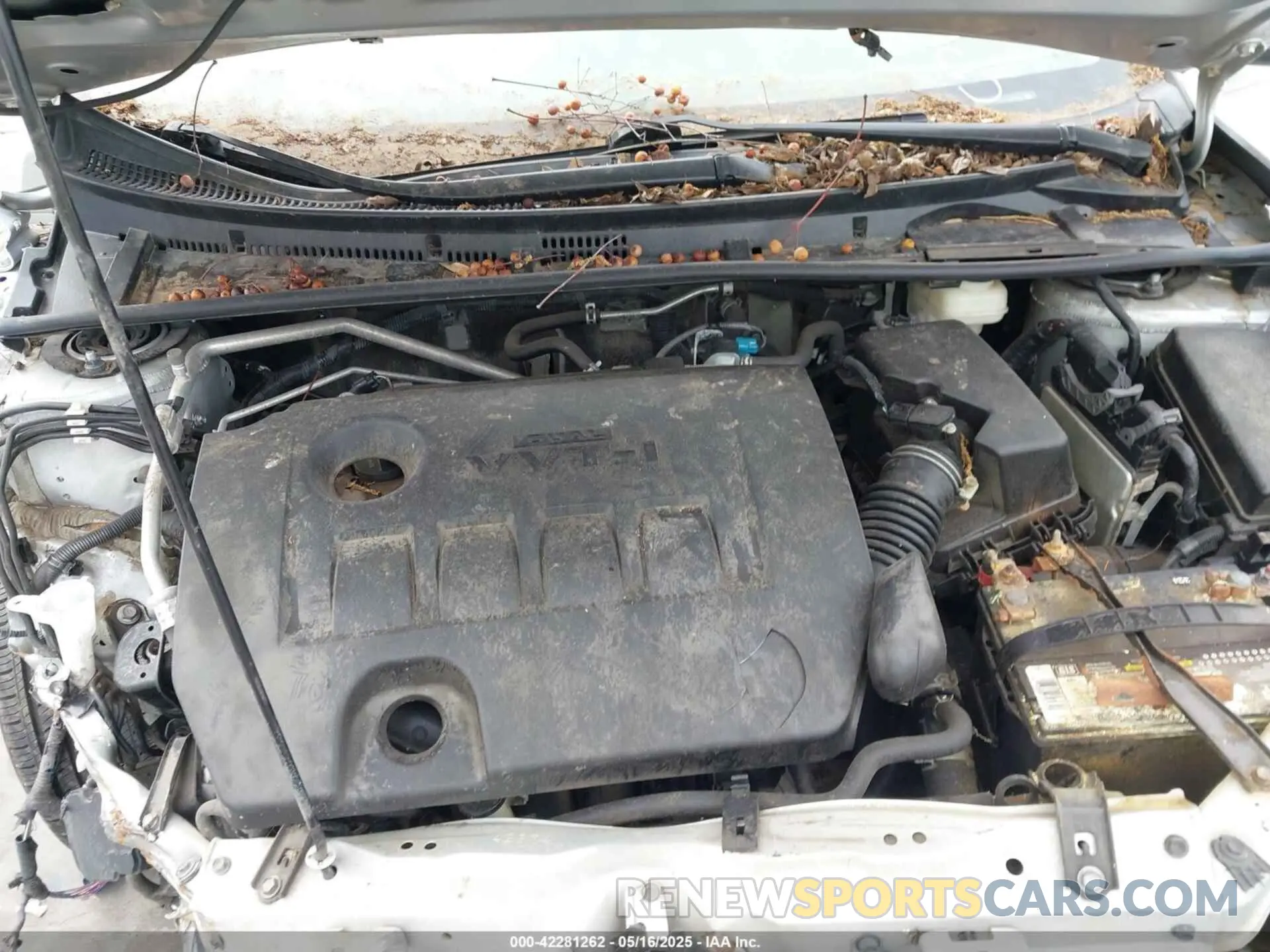10 Photograph of a damaged car 5YFBURHE6KP868241 TOYOTA COROLLA 2019