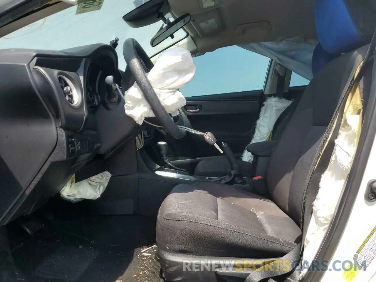 7 Photograph of a damaged car 5YFBURHE6KP872662 TOYOTA COROLLA 2019
