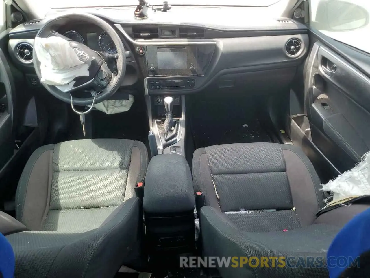 8 Photograph of a damaged car 5YFBURHE6KP872662 TOYOTA COROLLA 2019