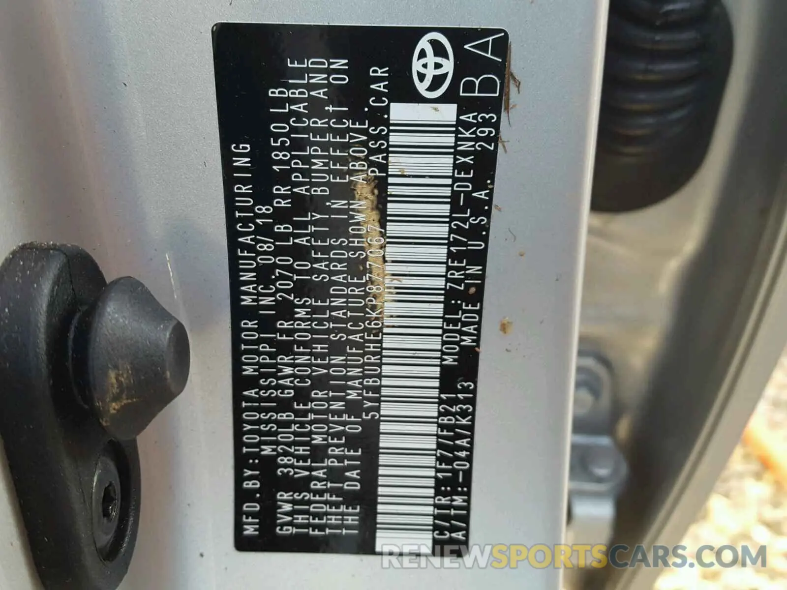 10 Photograph of a damaged car 5YFBURHE6KP877067 TOYOTA COROLLA 2019