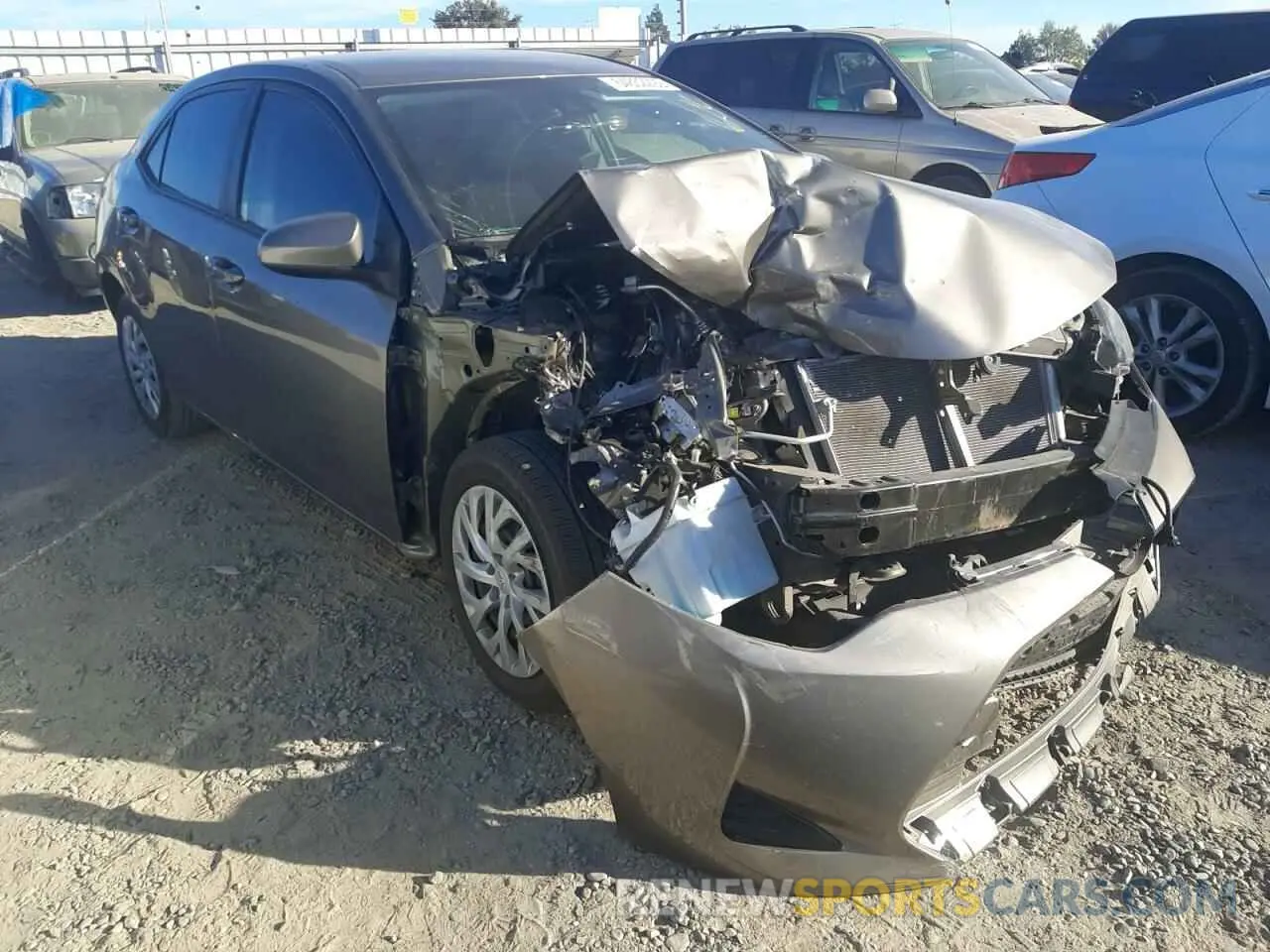 1 Photograph of a damaged car 5YFBURHE6KP885105 TOYOTA COROLLA 2019