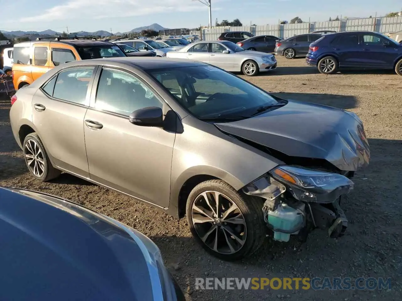 4 Фотография поврежденного автомобиля 5YFBURHE6KP885914 TOYOTA COROLLA 2019