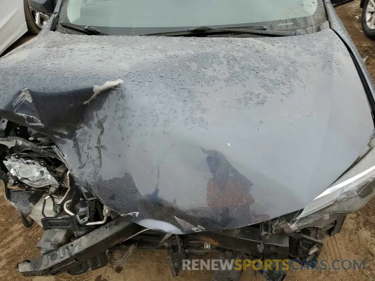 11 Photograph of a damaged car 5YFBURHE6KP892572 TOYOTA COROLLA 2019