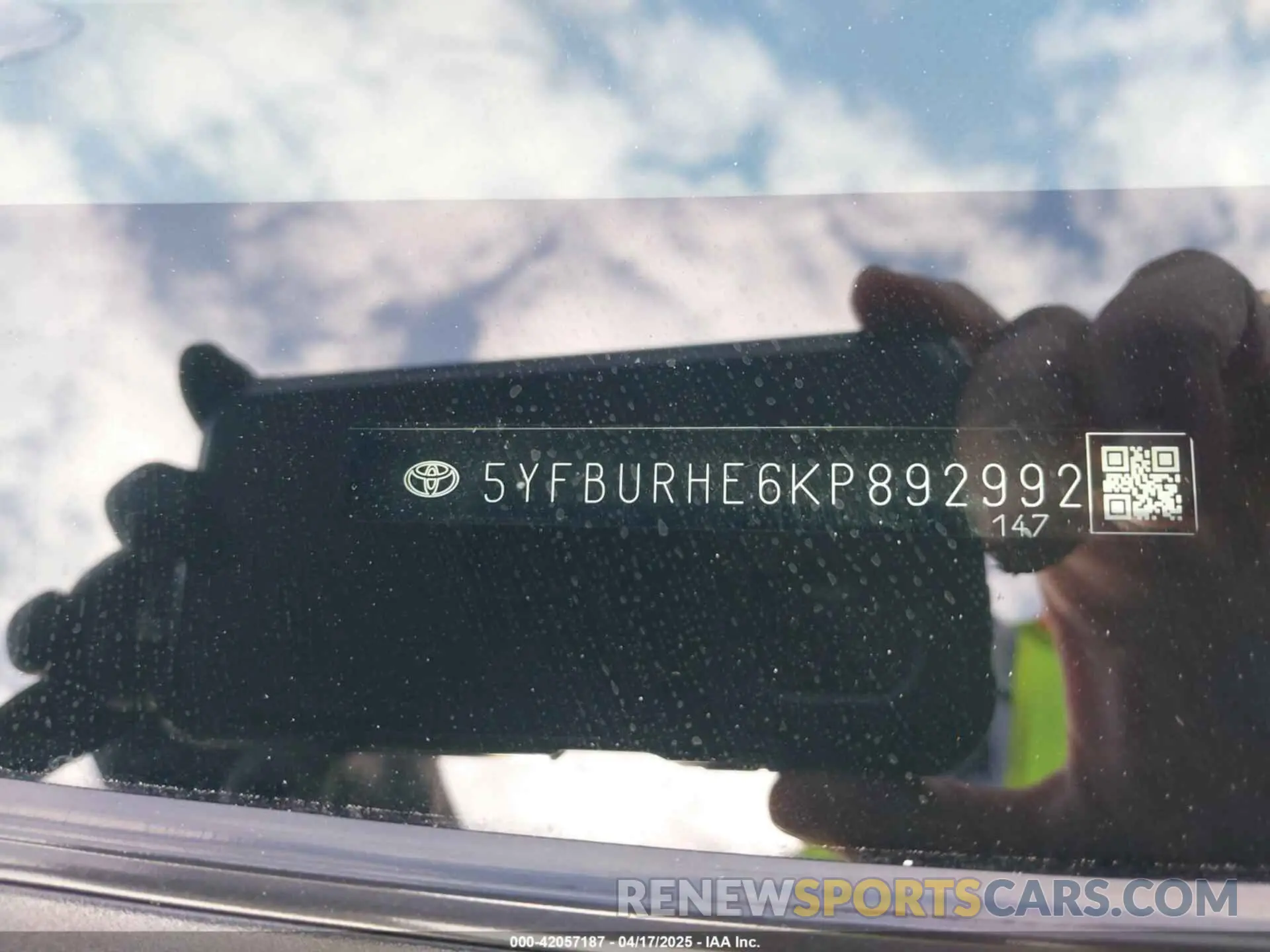 9 Фотография поврежденного автомобиля 5YFBURHE6KP892992 TOYOTA COROLLA 2019