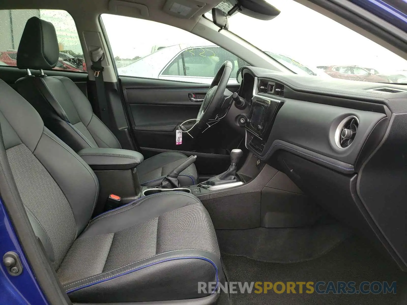 5 Photograph of a damaged car 5YFBURHE6KP895536 TOYOTA COROLLA 2019