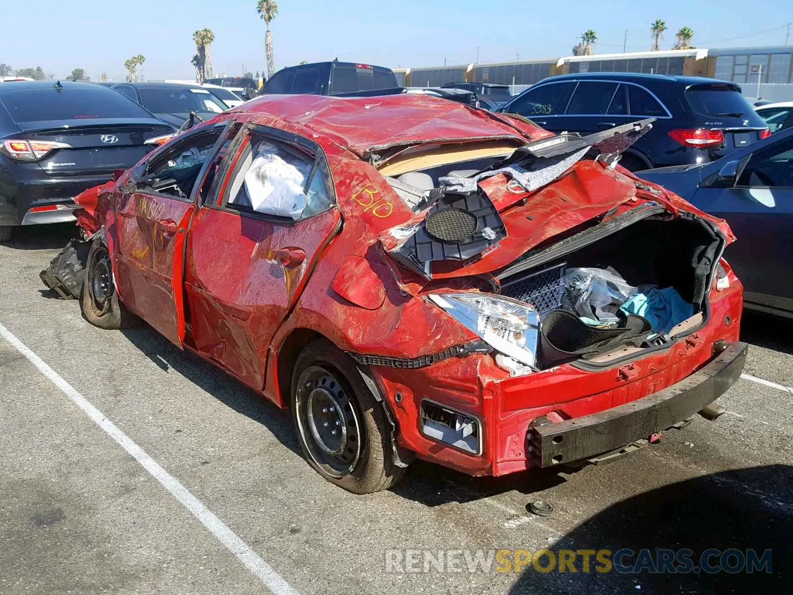3 Photograph of a damaged car 5YFBURHE6KP897352 TOYOTA COROLLA 2019