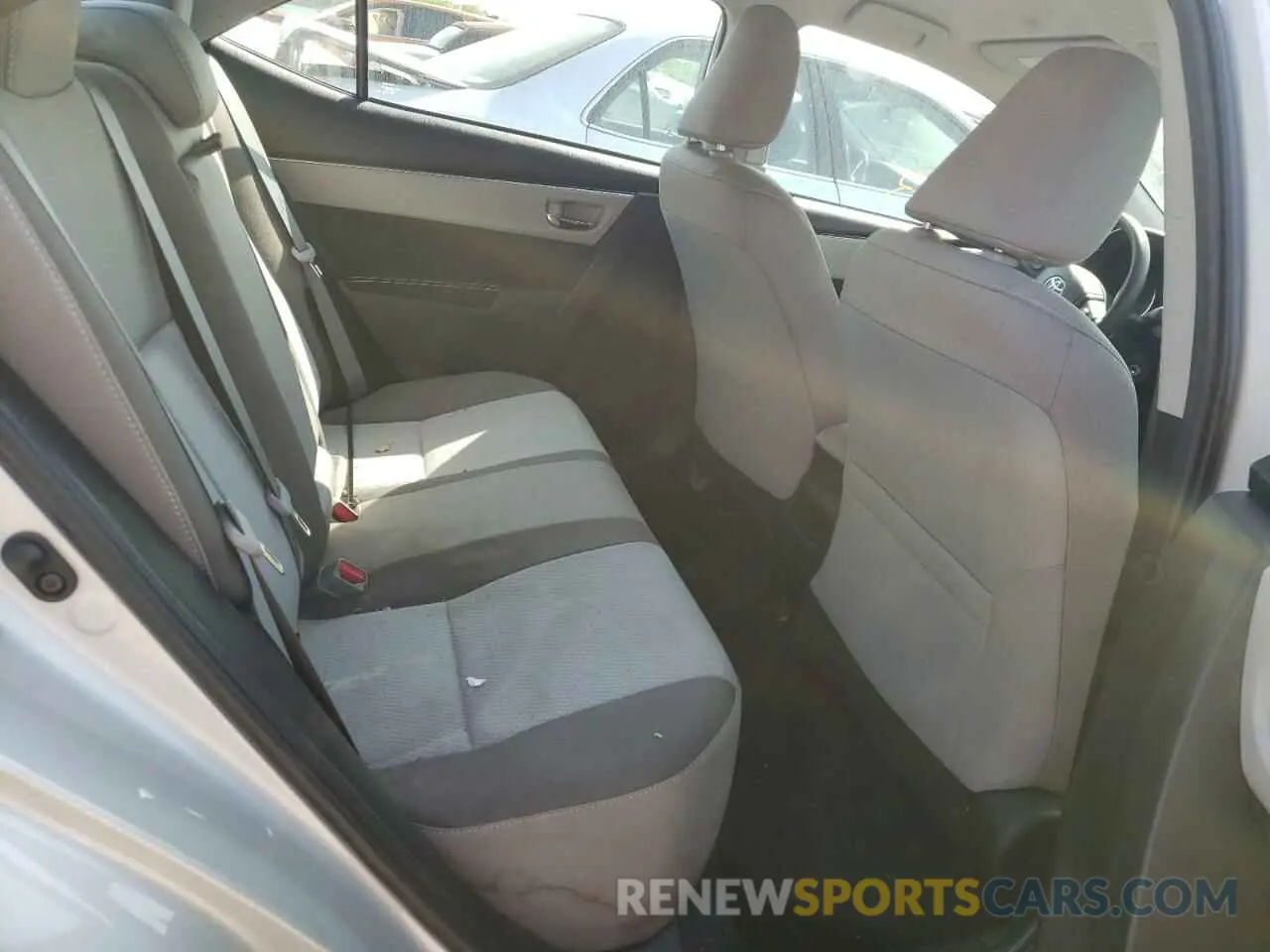 6 Photograph of a damaged car 5YFBURHE6KP901111 TOYOTA COROLLA 2019