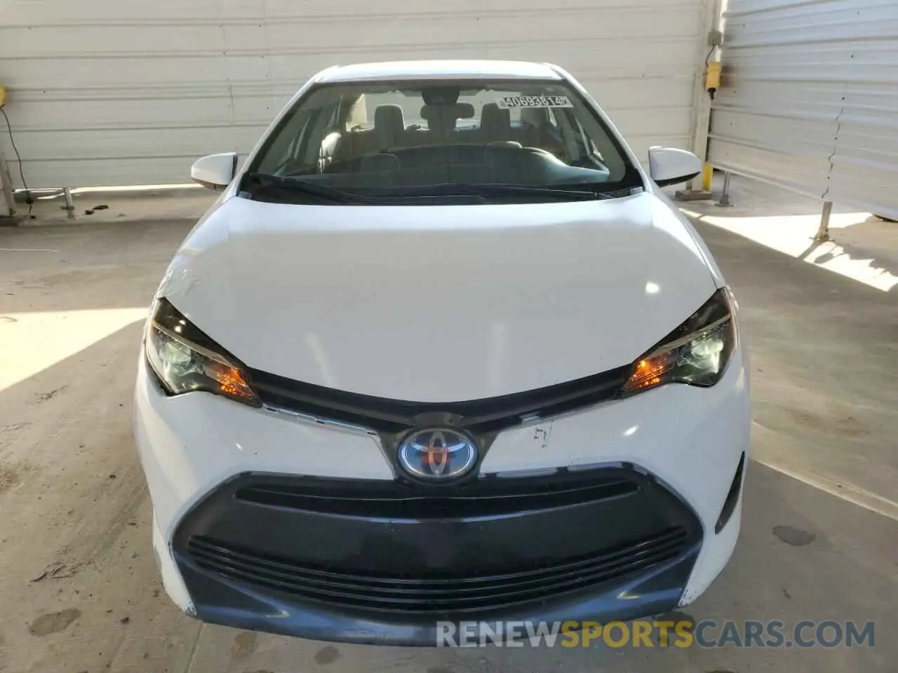 5 Photograph of a damaged car 5YFBURHE6KP905238 TOYOTA COROLLA 2019