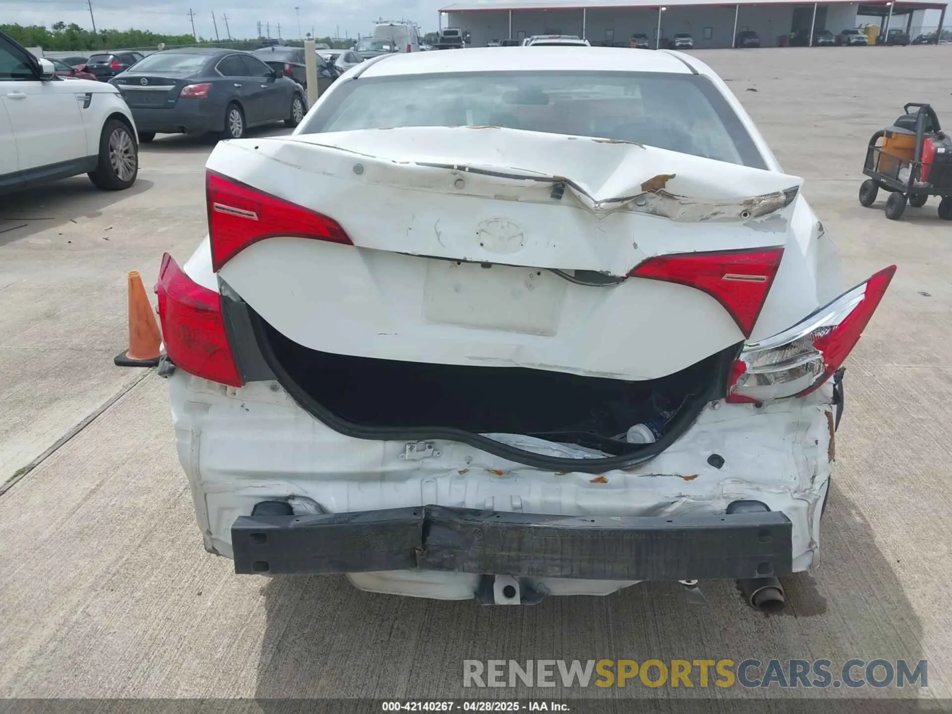 16 Photograph of a damaged car 5YFBURHE6KP914277 TOYOTA COROLLA 2019