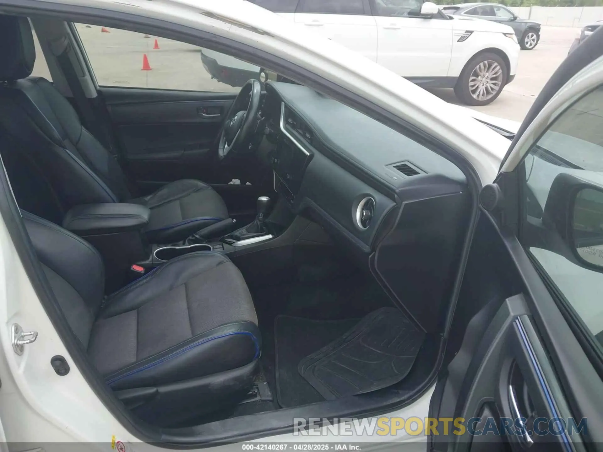 5 Photograph of a damaged car 5YFBURHE6KP914277 TOYOTA COROLLA 2019