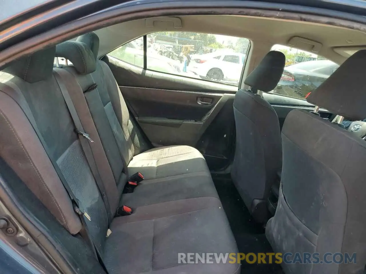 10 Photograph of a damaged car 5YFBURHE6KP915459 TOYOTA COROLLA 2019
