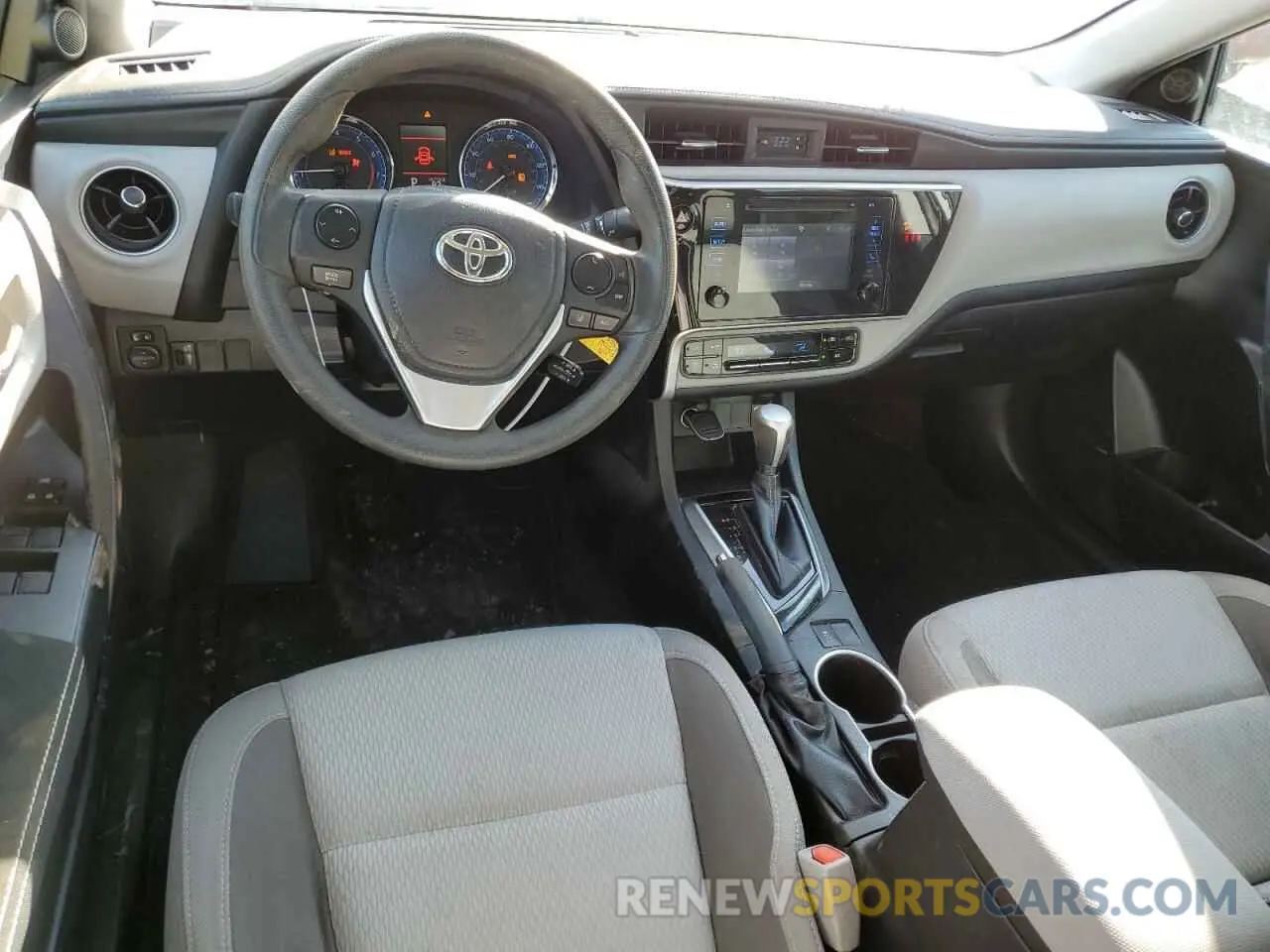 8 Photograph of a damaged car 5YFBURHE6KP922217 TOYOTA COROLLA 2019
