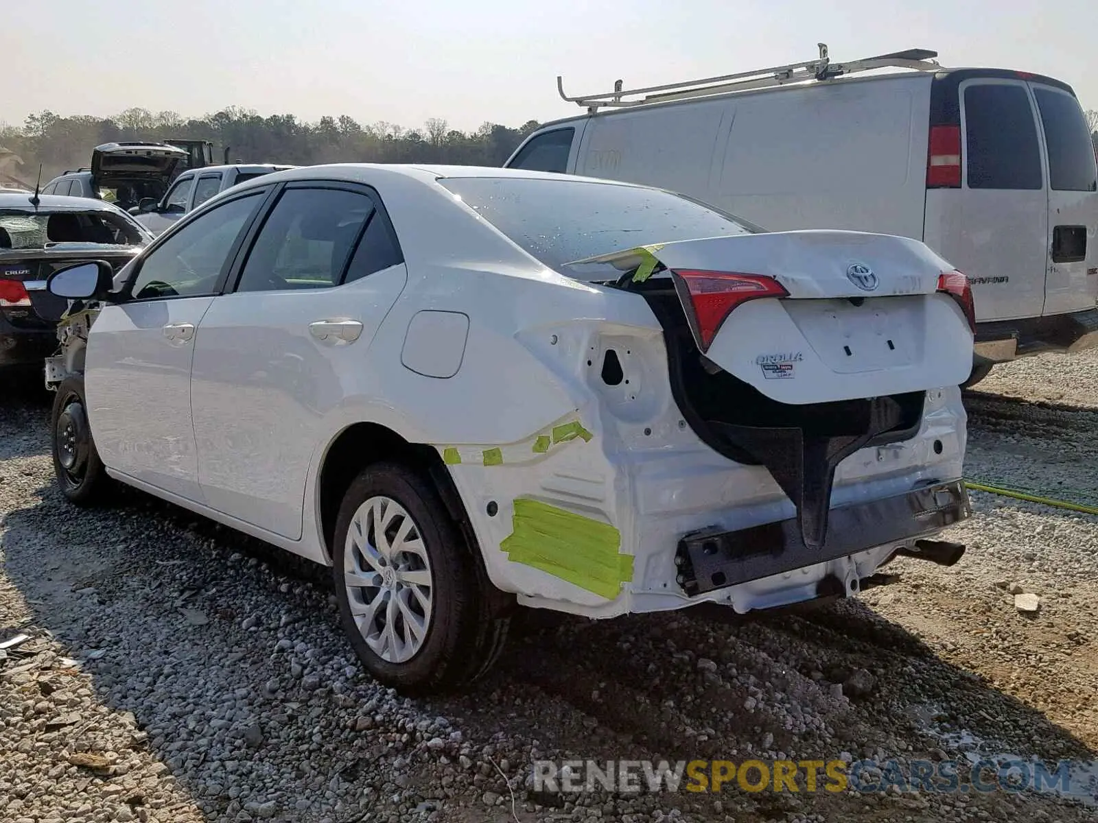 3 Photograph of a damaged car 5YFBURHE6KP924355 TOYOTA COROLLA 2019