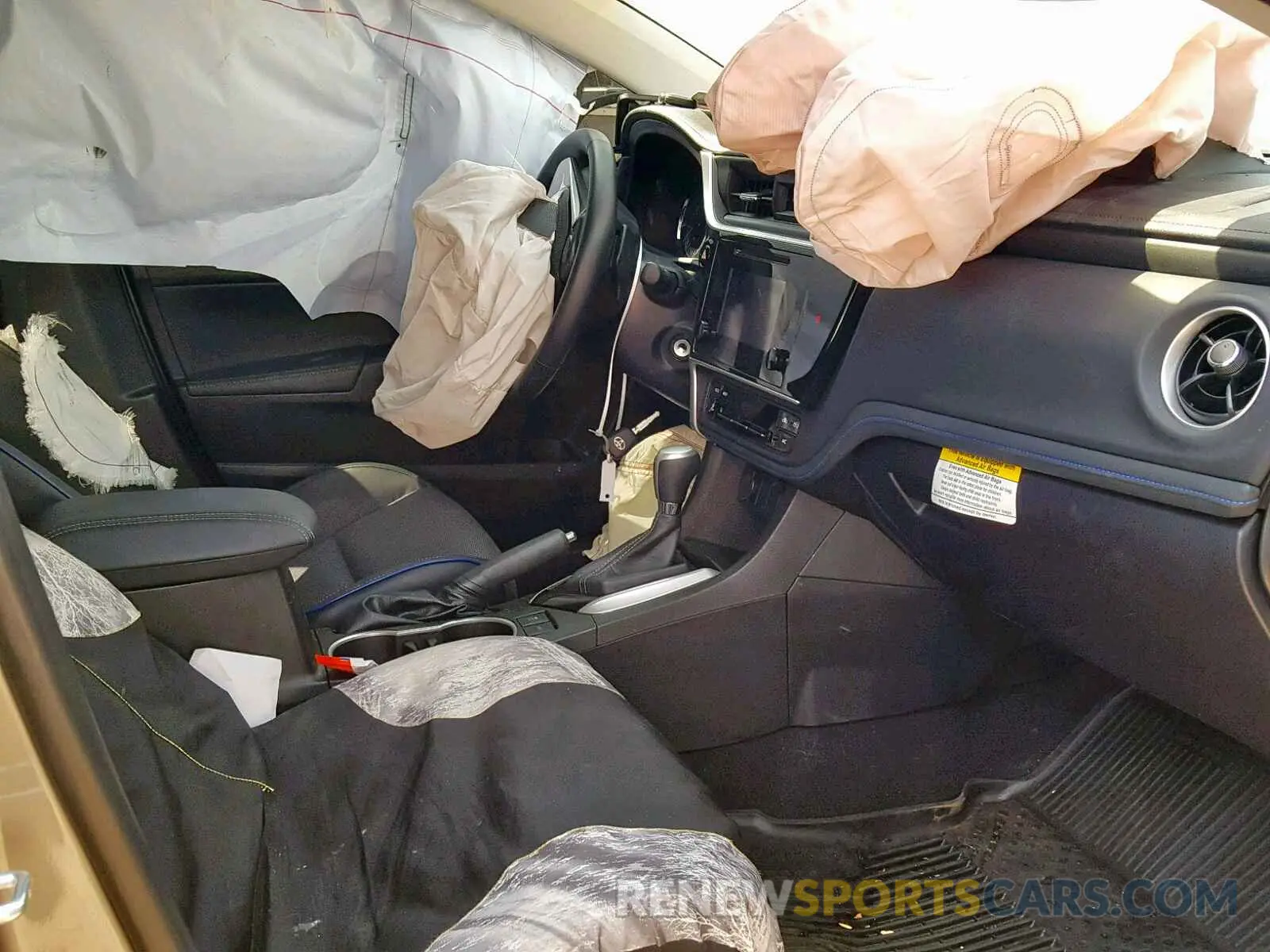 5 Photograph of a damaged car 5YFBURHE6KP926381 TOYOTA COROLLA 2019