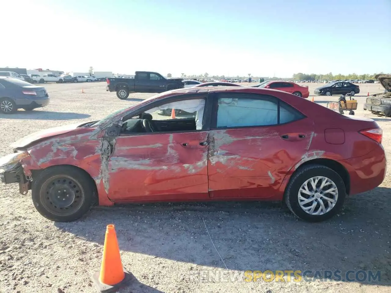 9 Photograph of a damaged car 5YFBURHE6KP930639 TOYOTA COROLLA 2019