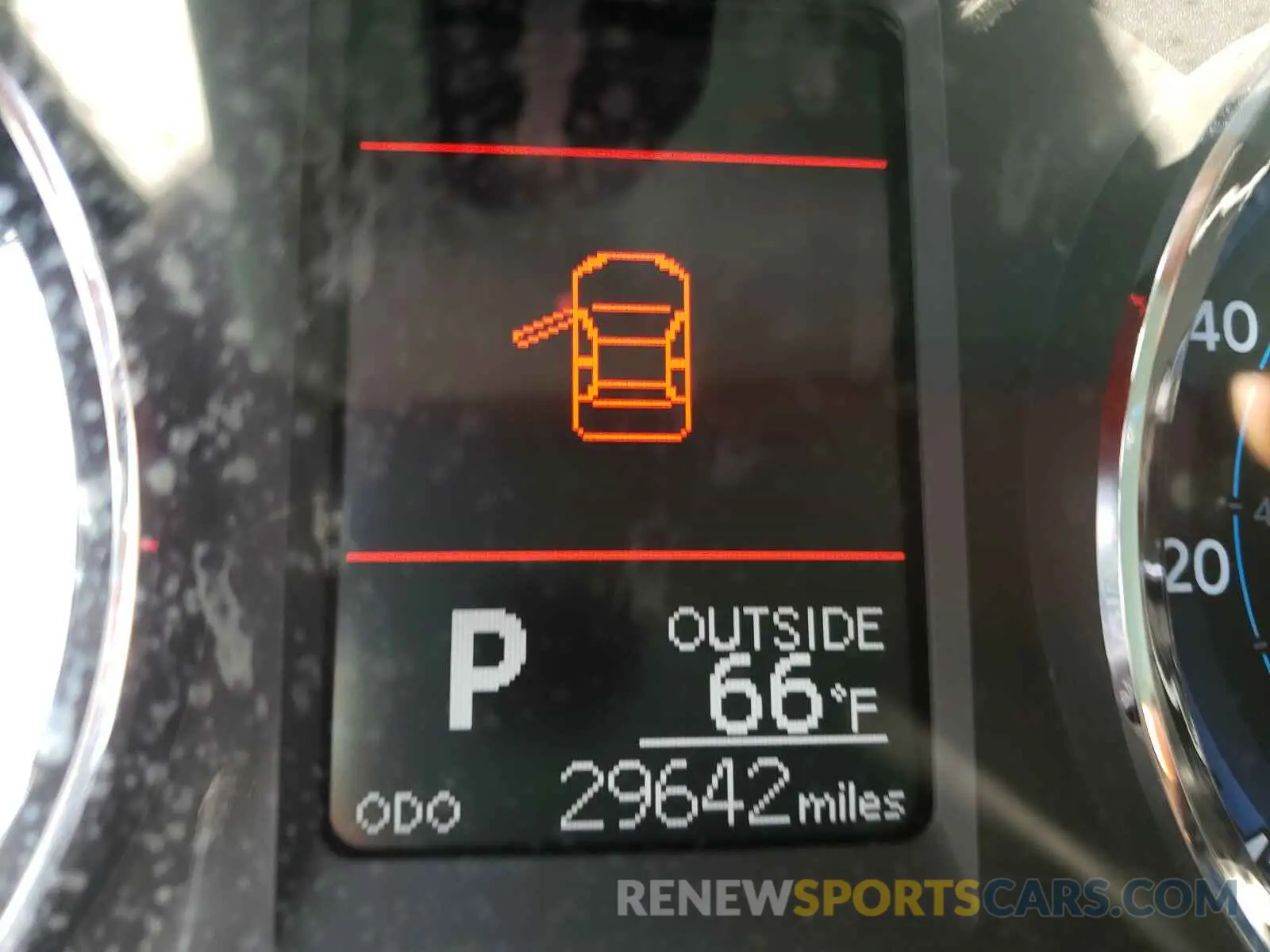 8 Photograph of a damaged car 5YFBURHE6KP932147 TOYOTA COROLLA 2019