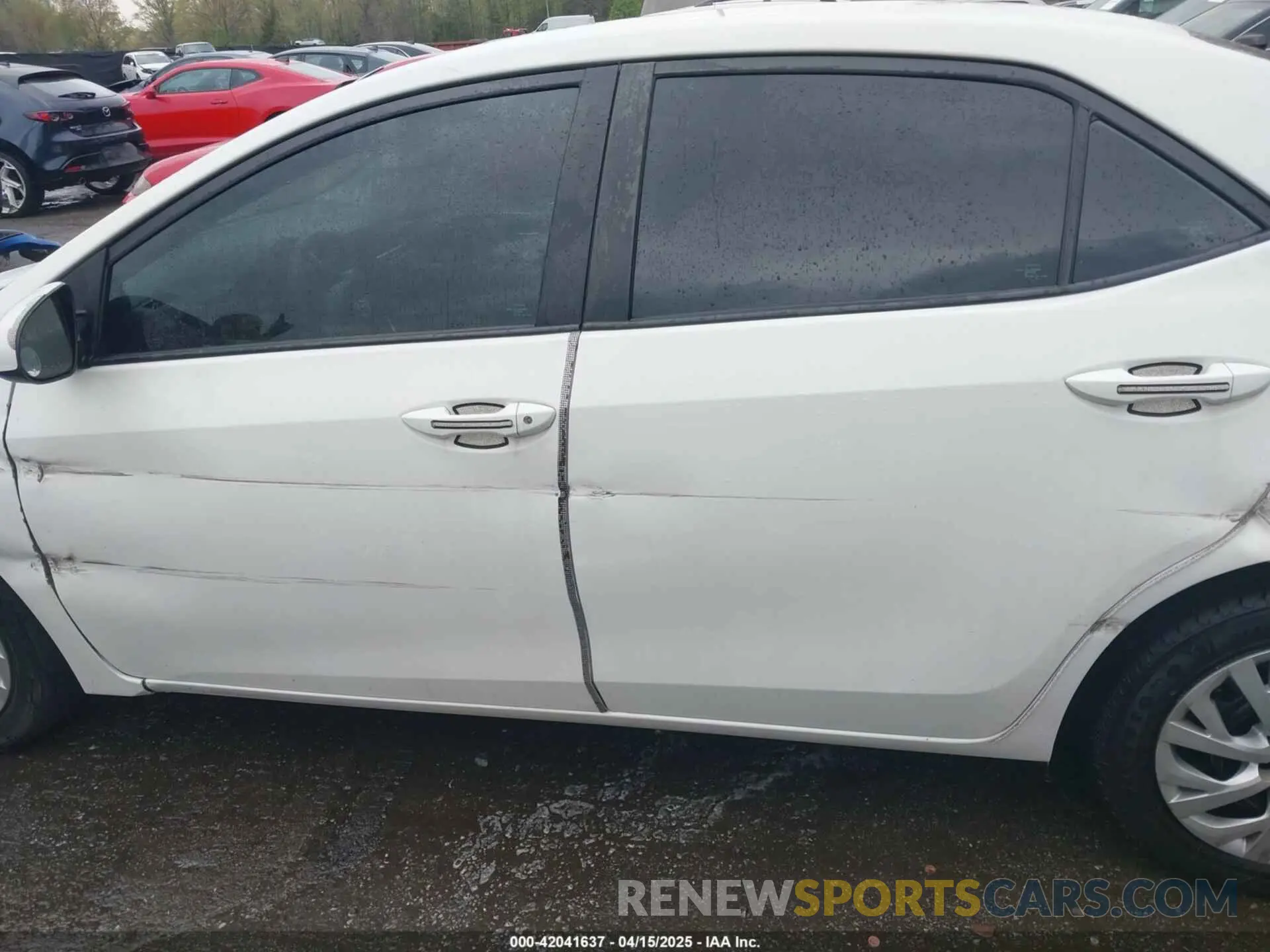 14 Photograph of a damaged car 5YFBURHE6KP937090 TOYOTA COROLLA 2019