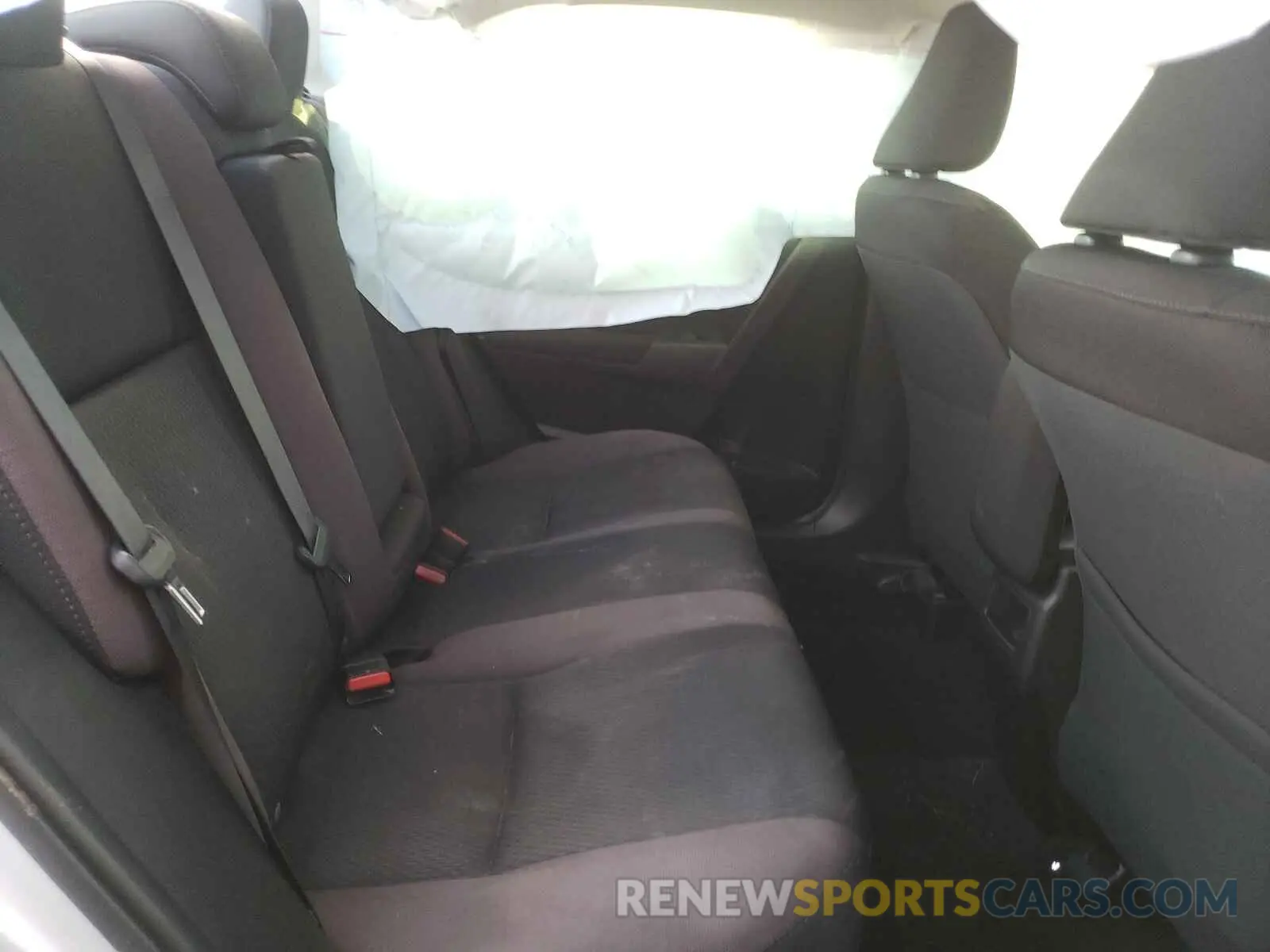 6 Photograph of a damaged car 5YFBURHE7KP858107 TOYOTA COROLLA 2019