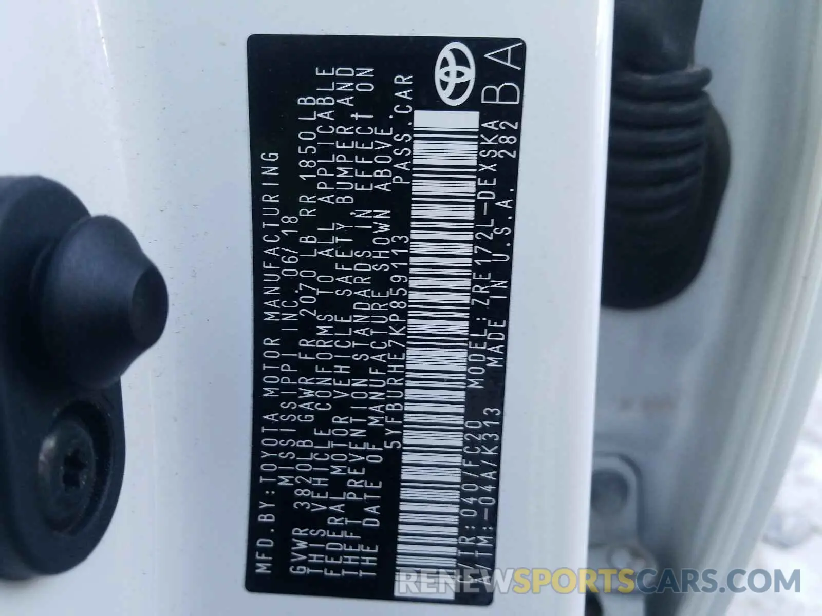 10 Photograph of a damaged car 5YFBURHE7KP859113 TOYOTA COROLLA 2019