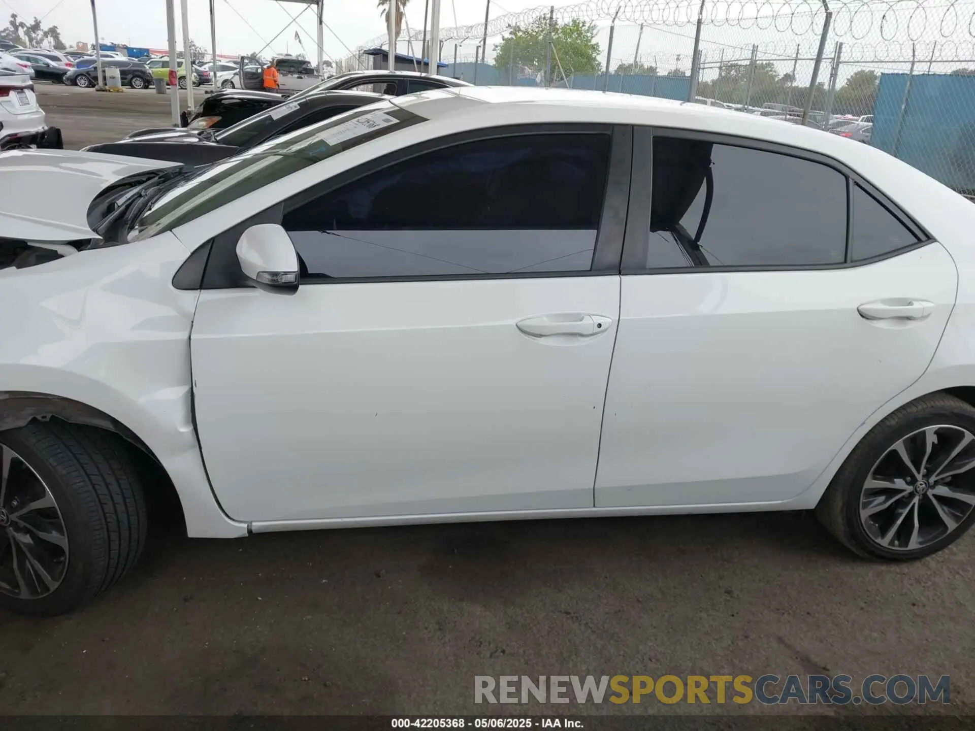 15 Photograph of a damaged car 5YFBURHE7KP862111 TOYOTA COROLLA 2019