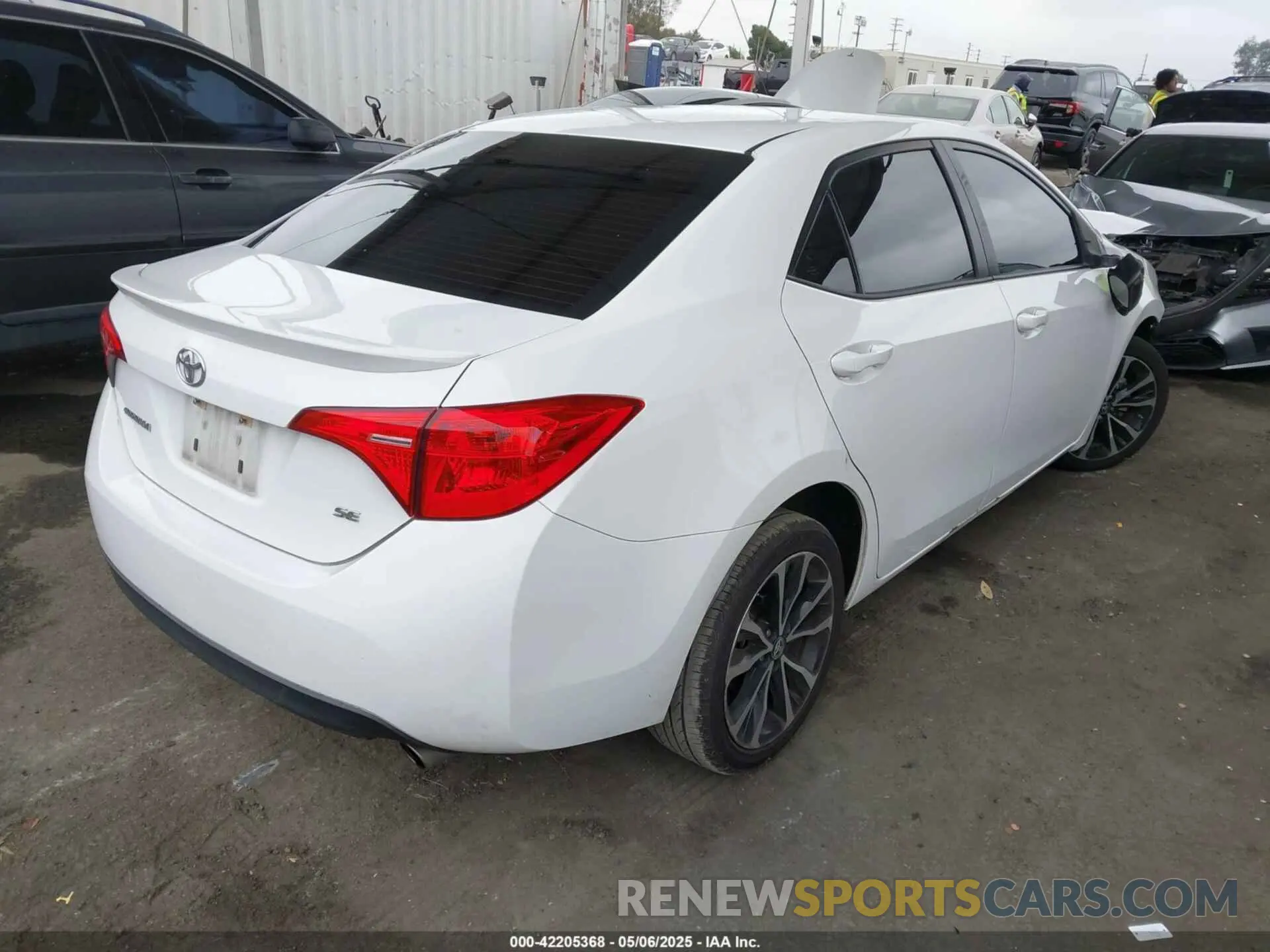 4 Photograph of a damaged car 5YFBURHE7KP862111 TOYOTA COROLLA 2019