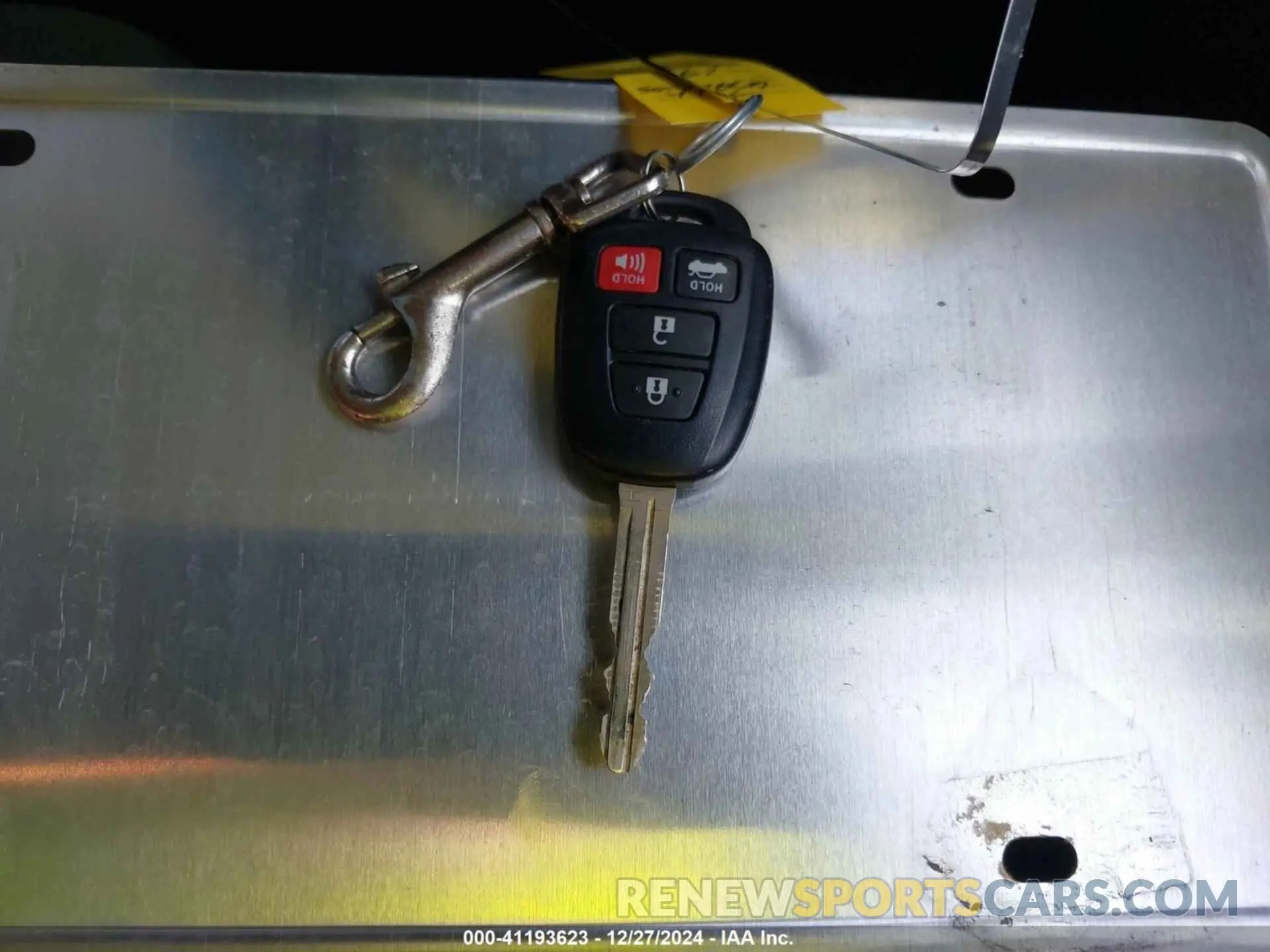 11 Photograph of a damaged car 5YFBURHE7KP864585 TOYOTA COROLLA 2019