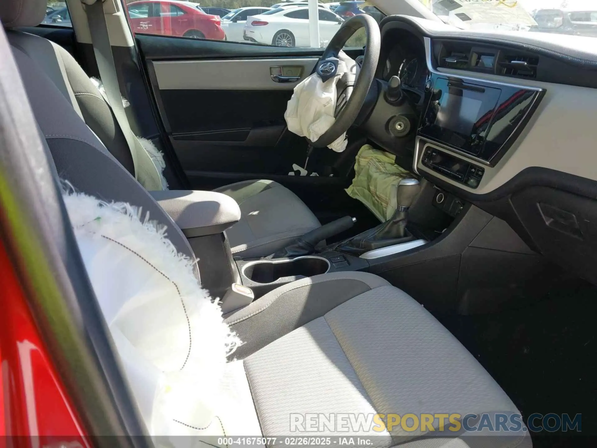 5 Photograph of a damaged car 5YFBURHE7KP867213 TOYOTA COROLLA 2019