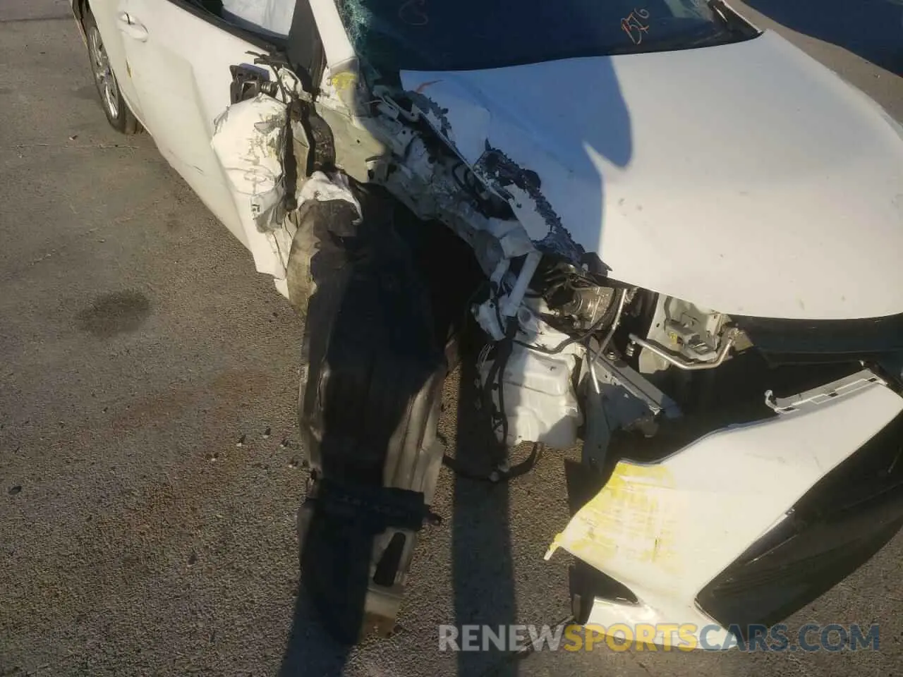9 Фотография поврежденного автомобиля 5YFBURHE7KP869818 TOYOTA COROLLA 2019