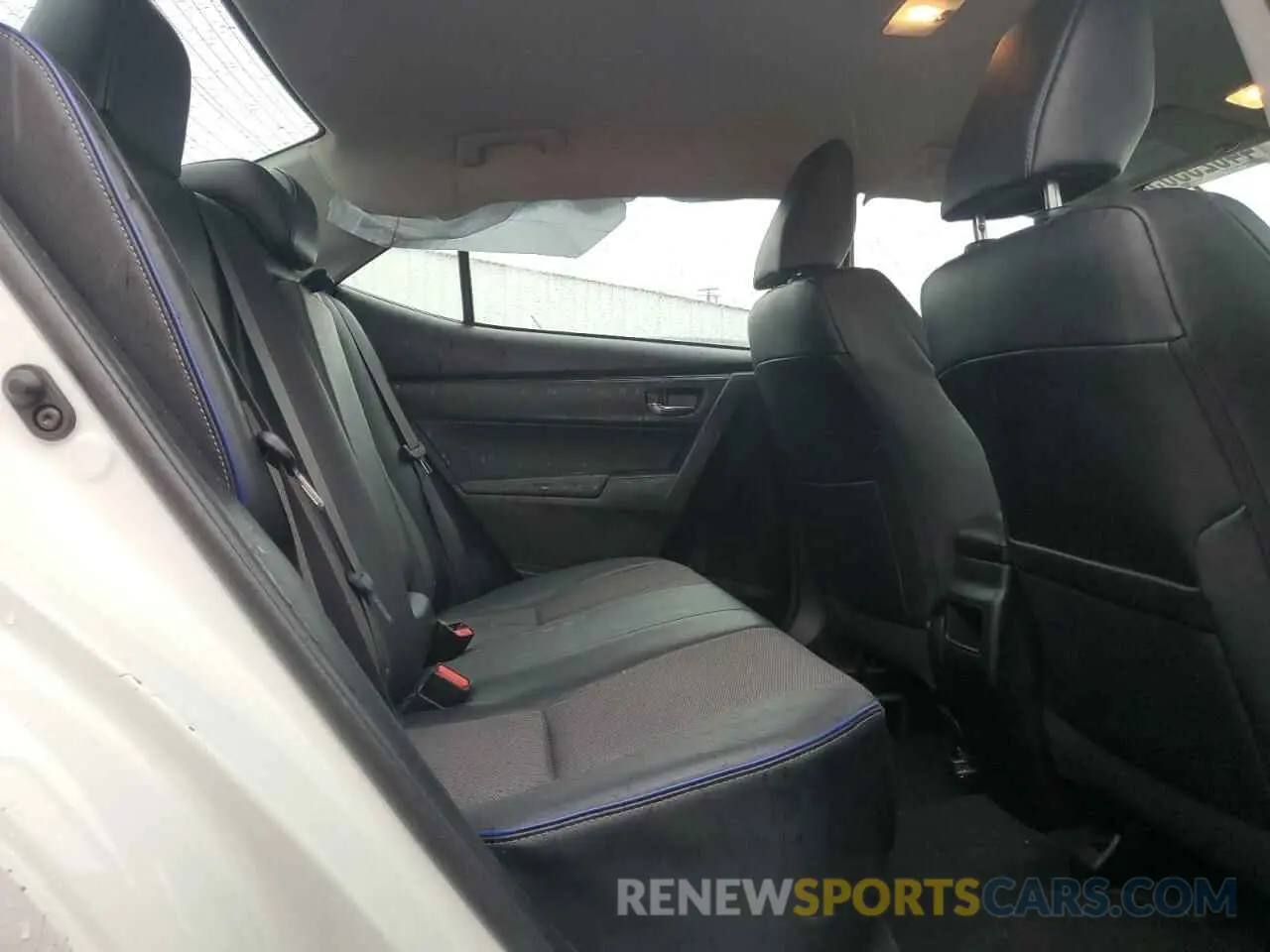 10 Фотография поврежденного автомобиля 5YFBURHE7KP871083 TOYOTA COROLLA 2019