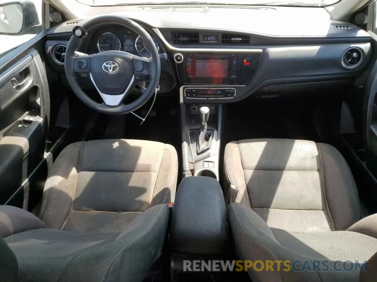 8 Photograph of a damaged car 5YFBURHE7KP876655 TOYOTA COROLLA 2019