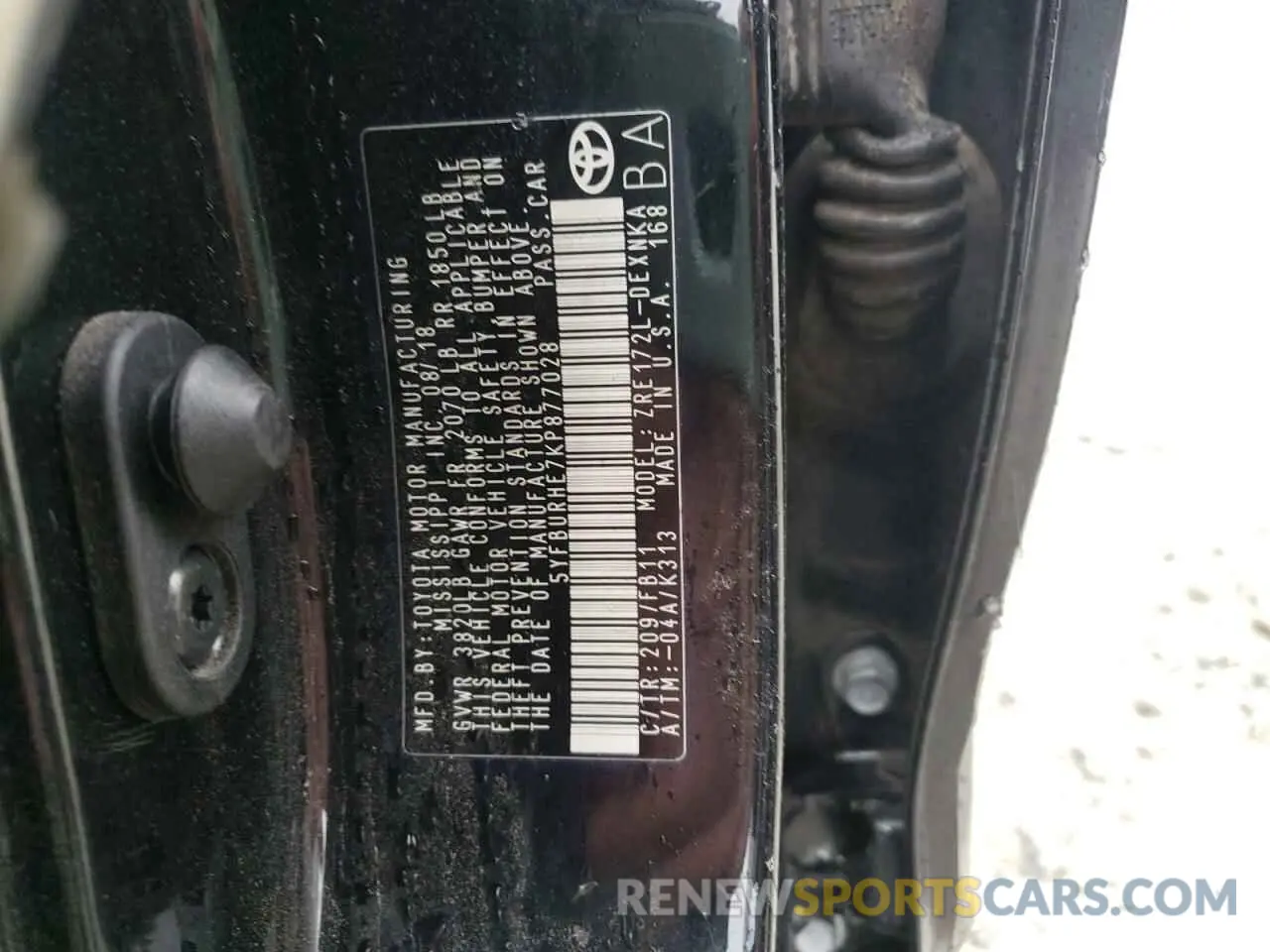 12 Photograph of a damaged car 5YFBURHE7KP877028 TOYOTA COROLLA 2019