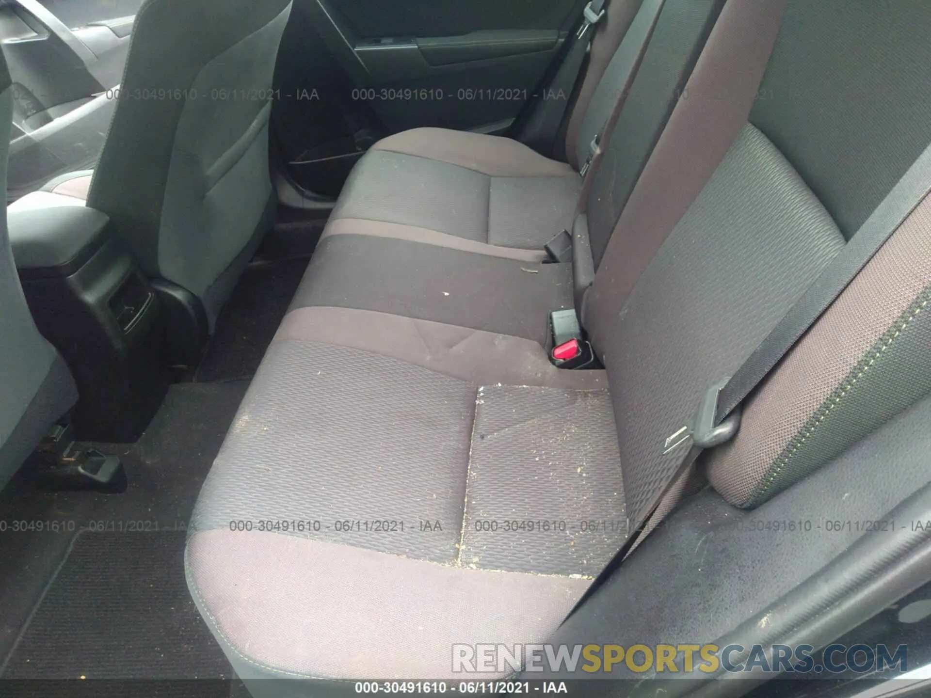 8 Photograph of a damaged car 5YFBURHE7KP878471 TOYOTA COROLLA 2019