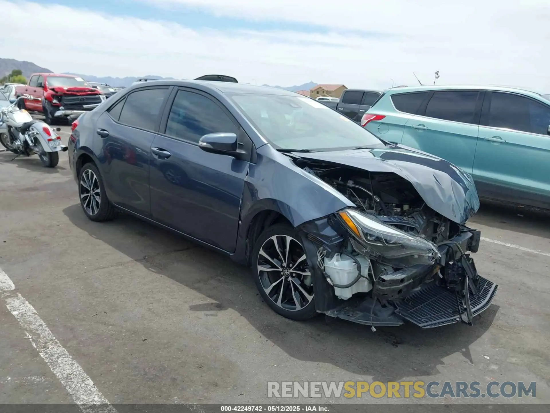 1 Фотография поврежденного автомобиля 5YFBURHE7KP879801 TOYOTA COROLLA 2019