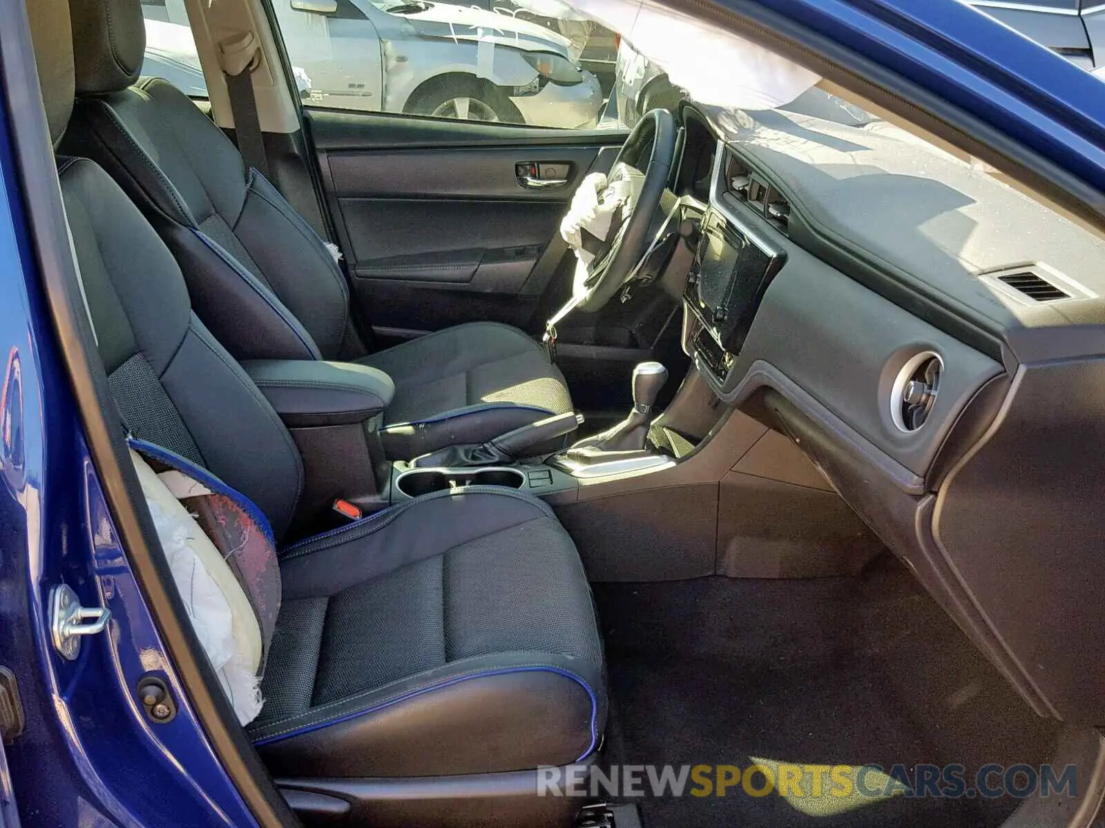 5 Photograph of a damaged car 5YFBURHE7KP888188 TOYOTA COROLLA 2019