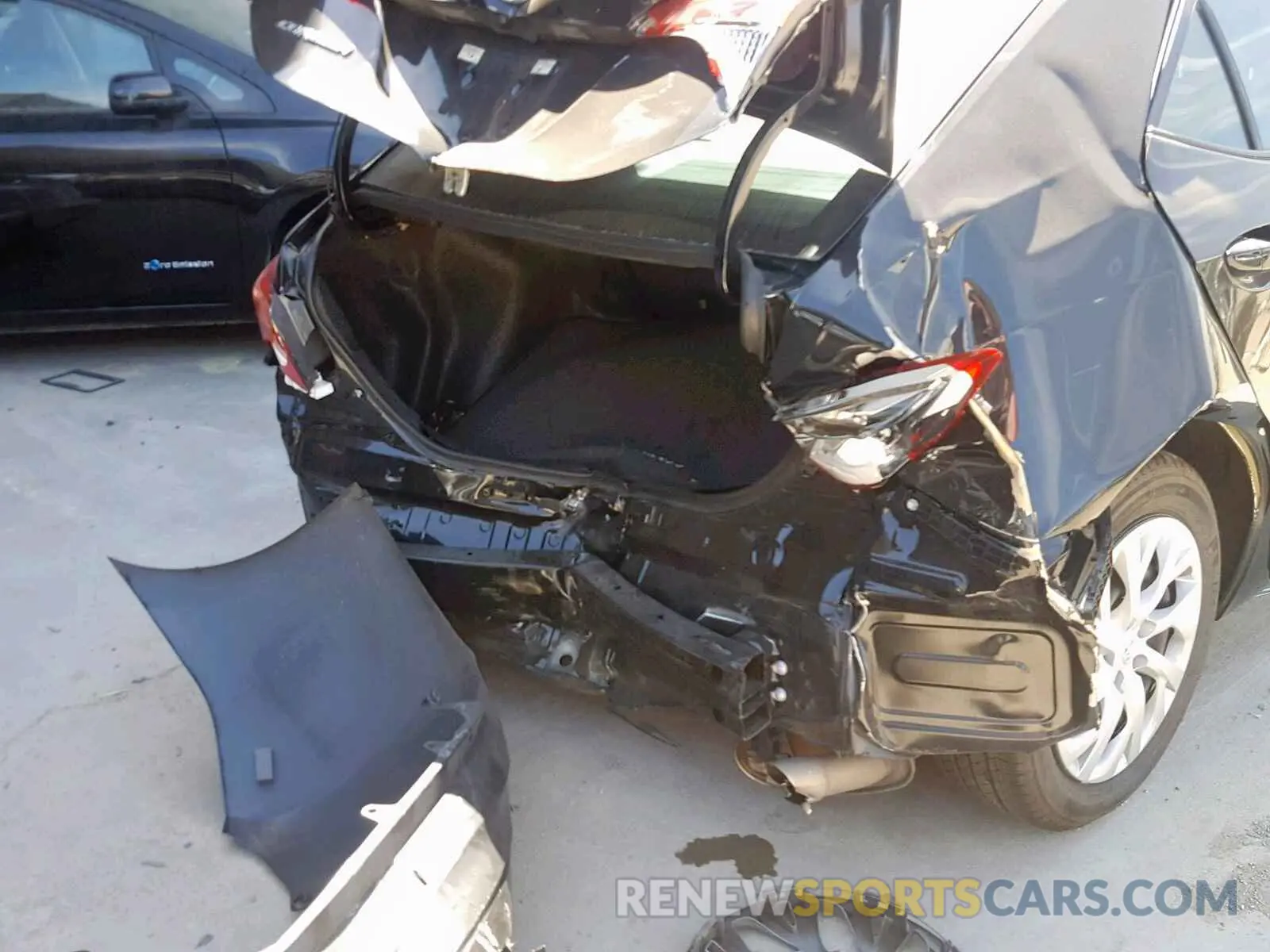 9 Photograph of a damaged car 5YFBURHE7KP888224 TOYOTA COROLLA 2019