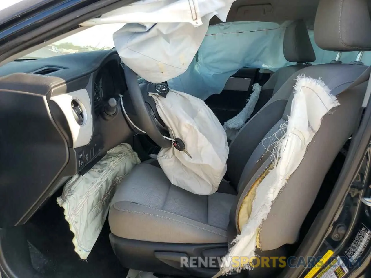7 Photograph of a damaged car 5YFBURHE7KP890149 TOYOTA COROLLA 2019