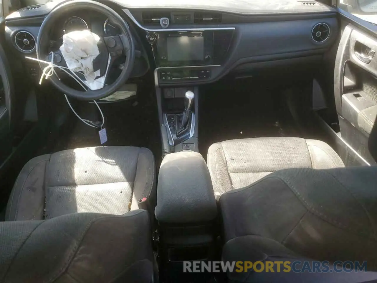 8 Photograph of a damaged car 5YFBURHE7KP891222 TOYOTA COROLLA 2019