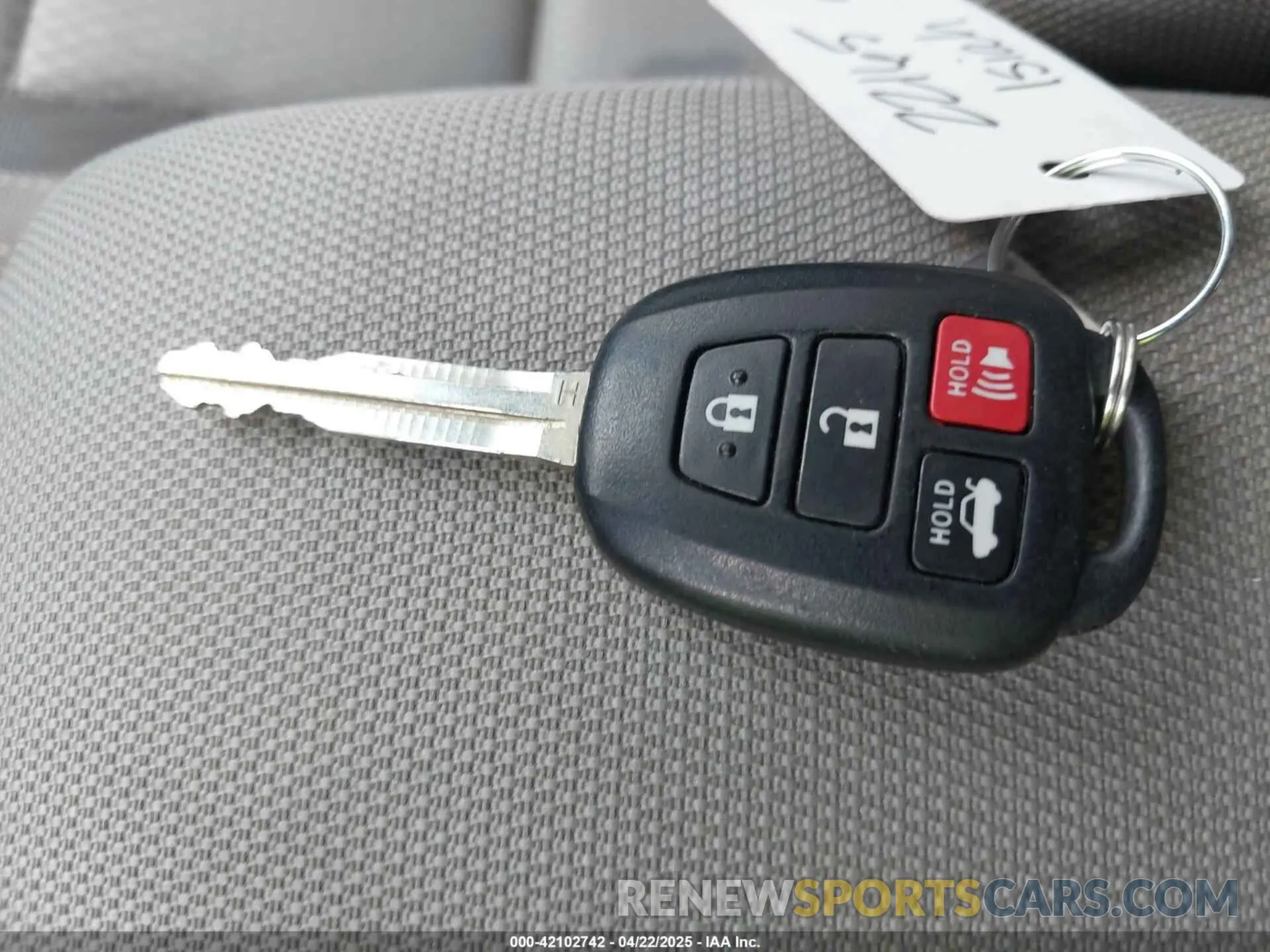 11 Фотография поврежденного автомобиля 5YFBURHE7KP893892 TOYOTA COROLLA 2019