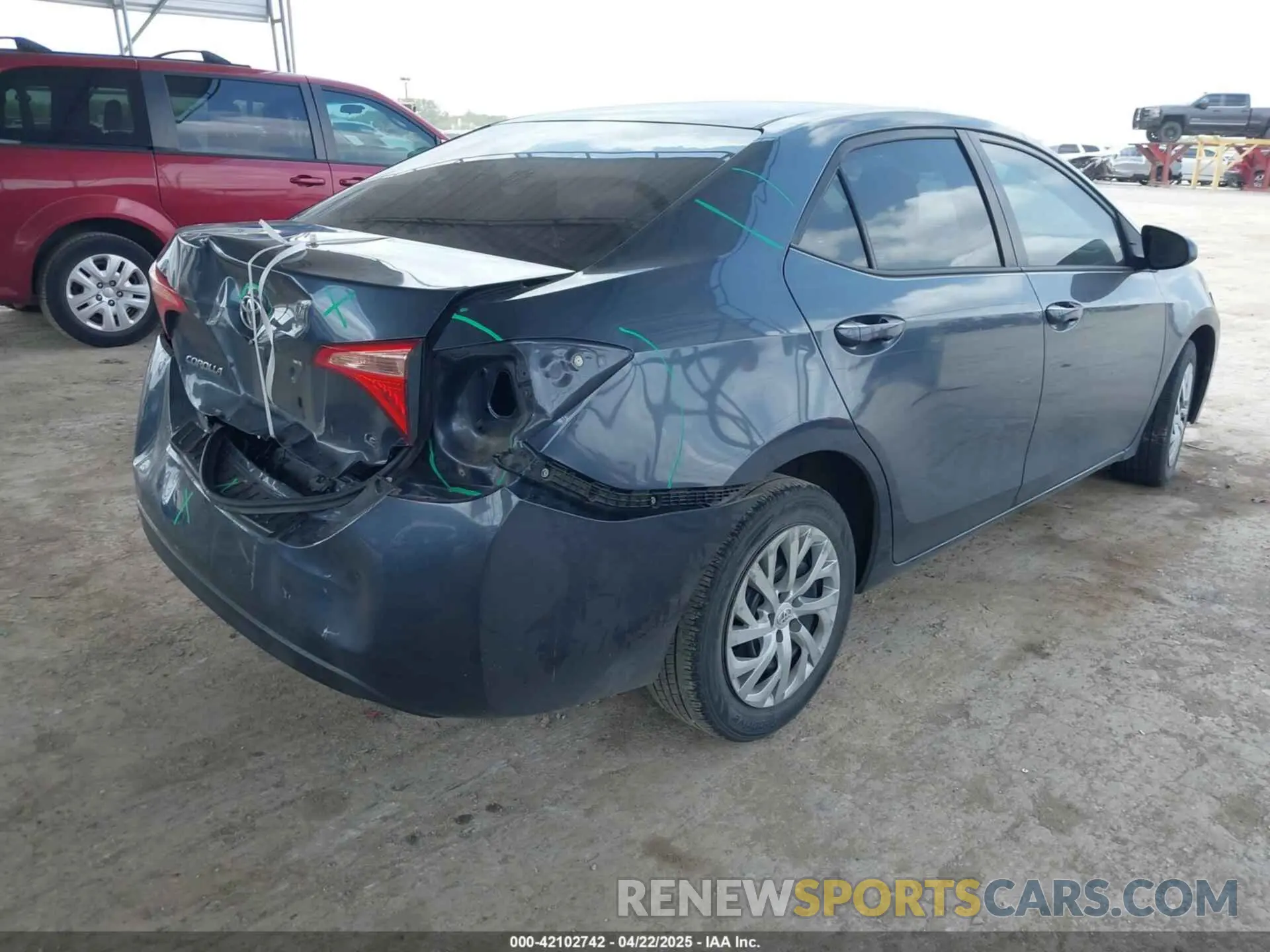 4 Фотография поврежденного автомобиля 5YFBURHE7KP893892 TOYOTA COROLLA 2019