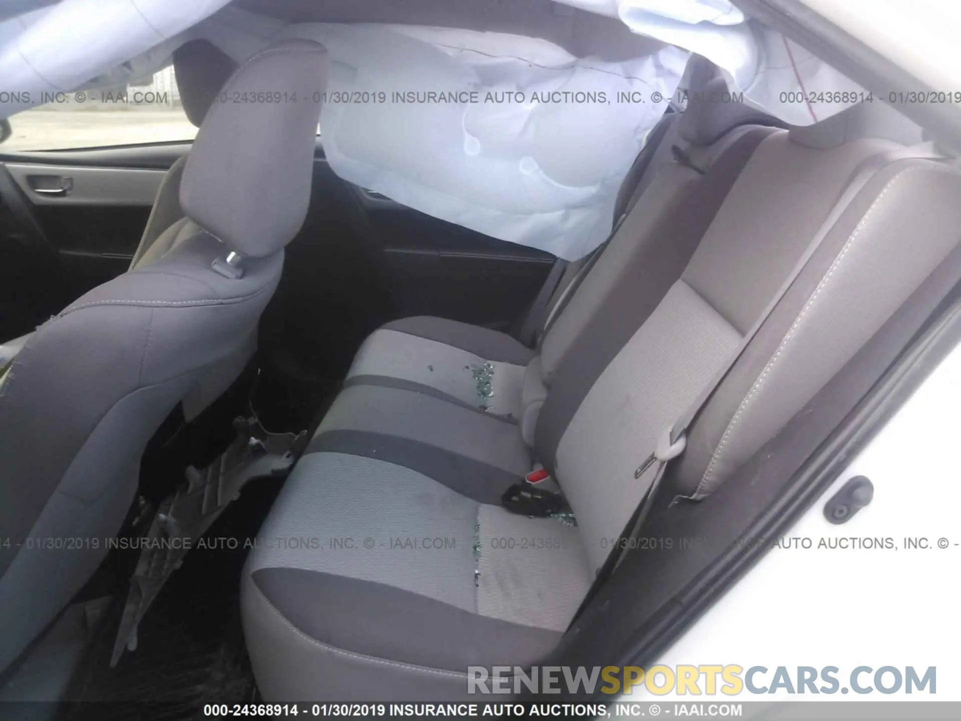8 Photograph of a damaged car 5YFBURHE7KP898638 TOYOTA COROLLA 2019