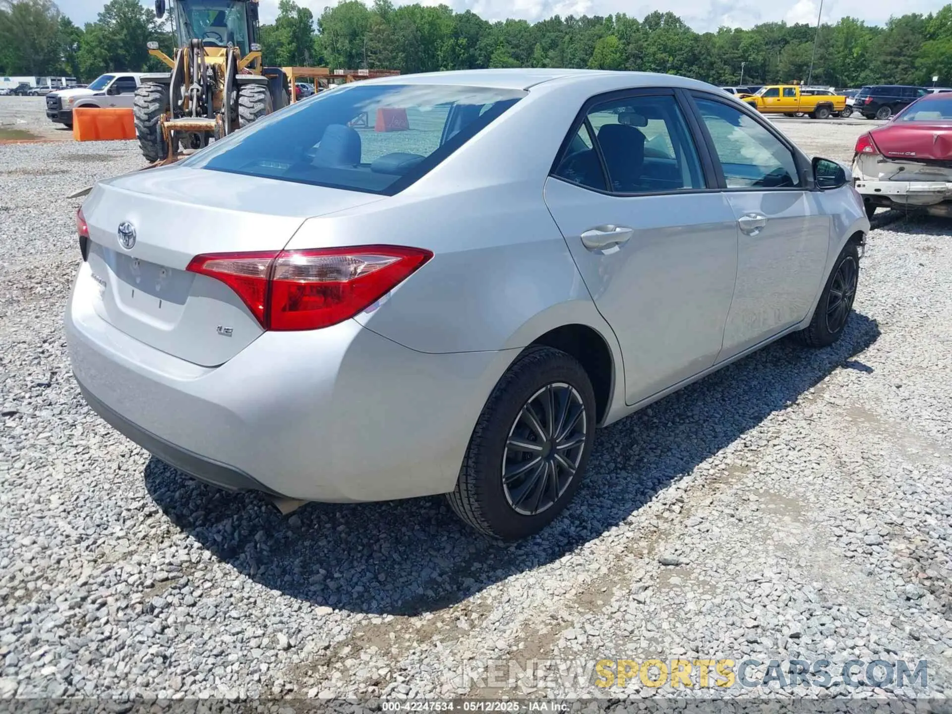 4 Photograph of a damaged car 5YFBURHE7KP898929 TOYOTA COROLLA 2019