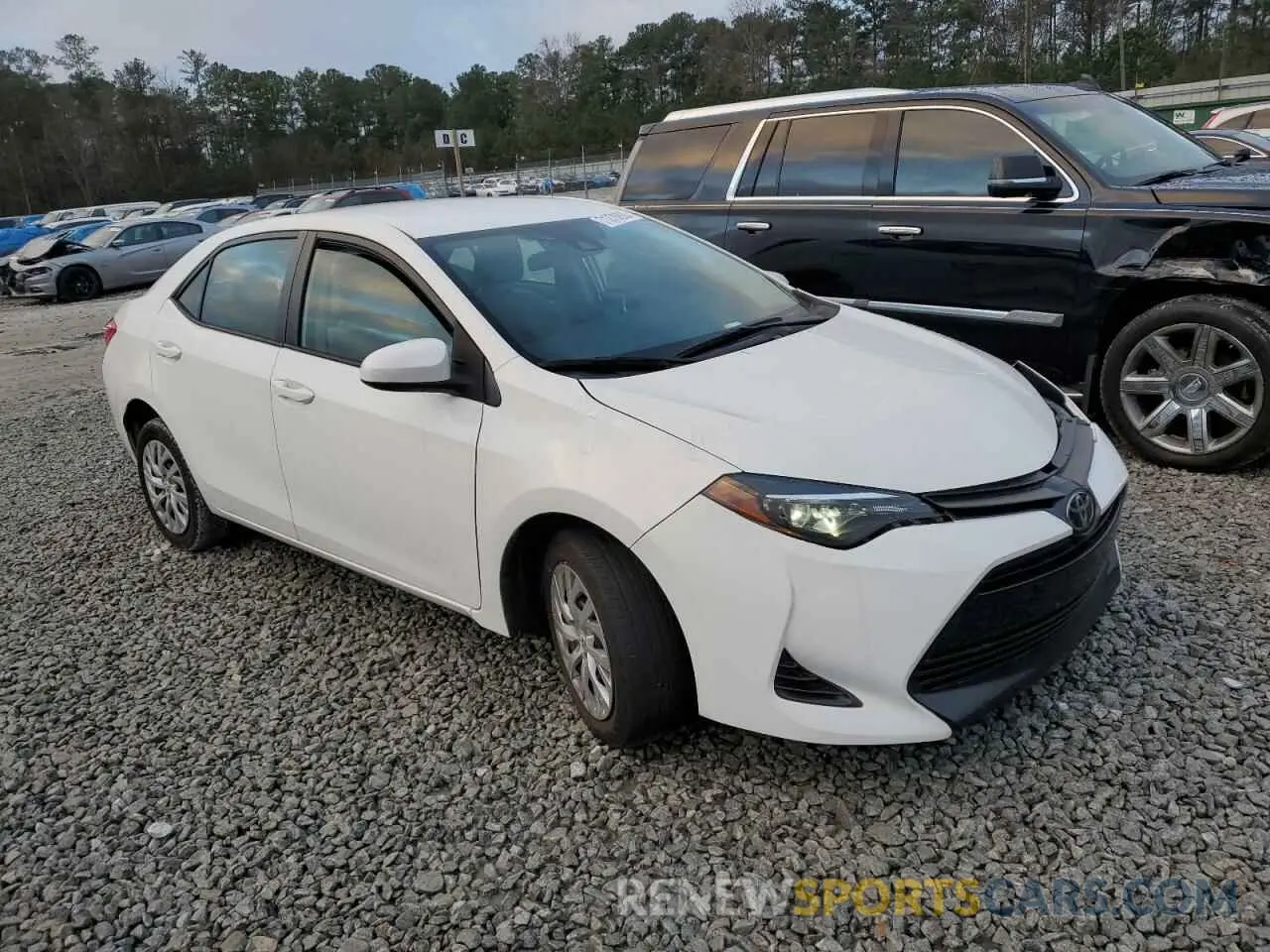 4 Photograph of a damaged car 5YFBURHE7KP901201 TOYOTA COROLLA 2019