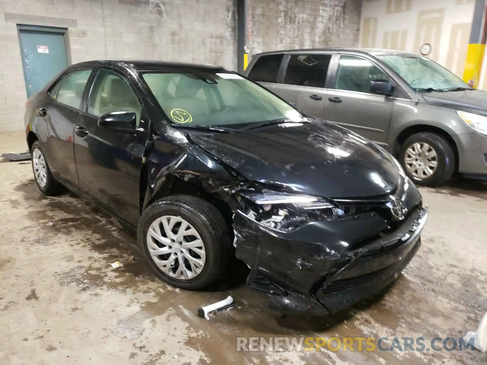1 Photograph of a damaged car 5YFBURHE7KP902283 TOYOTA COROLLA 2019