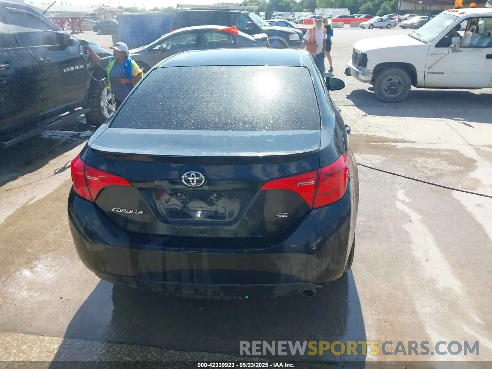 16 Фотография поврежденного автомобиля 5YFBURHE7KP909525 TOYOTA COROLLA 2019